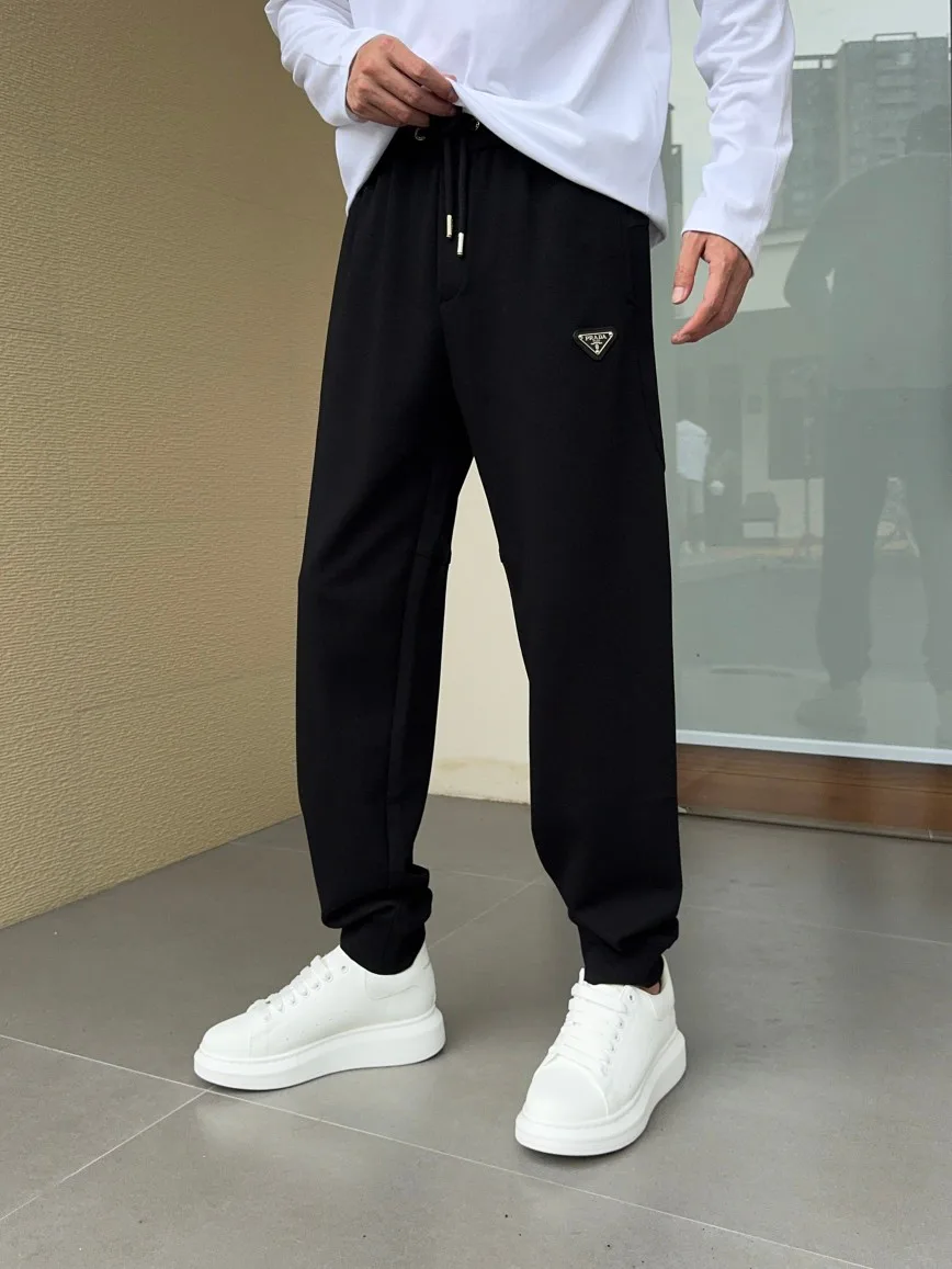 Women's Trousers PRADA 18178329