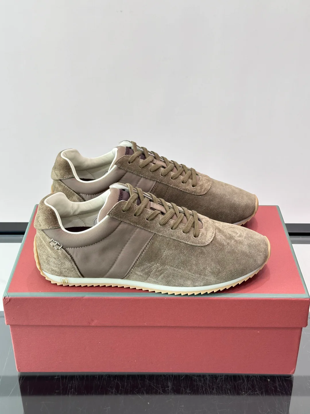 Women's Sneakers LORO PIANA 17447599