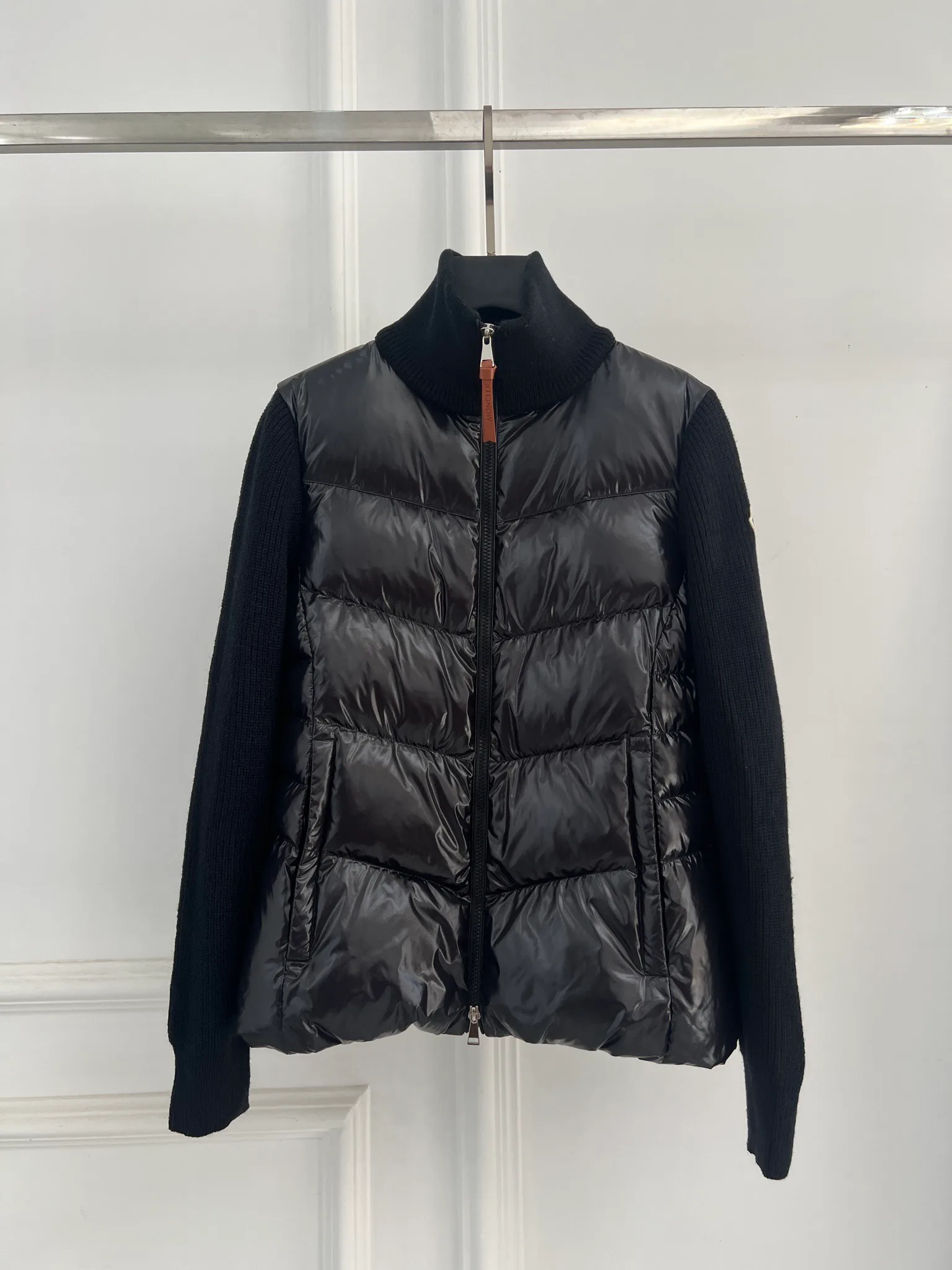 Women's Jackets And Down Jackets MONCLER 18415617