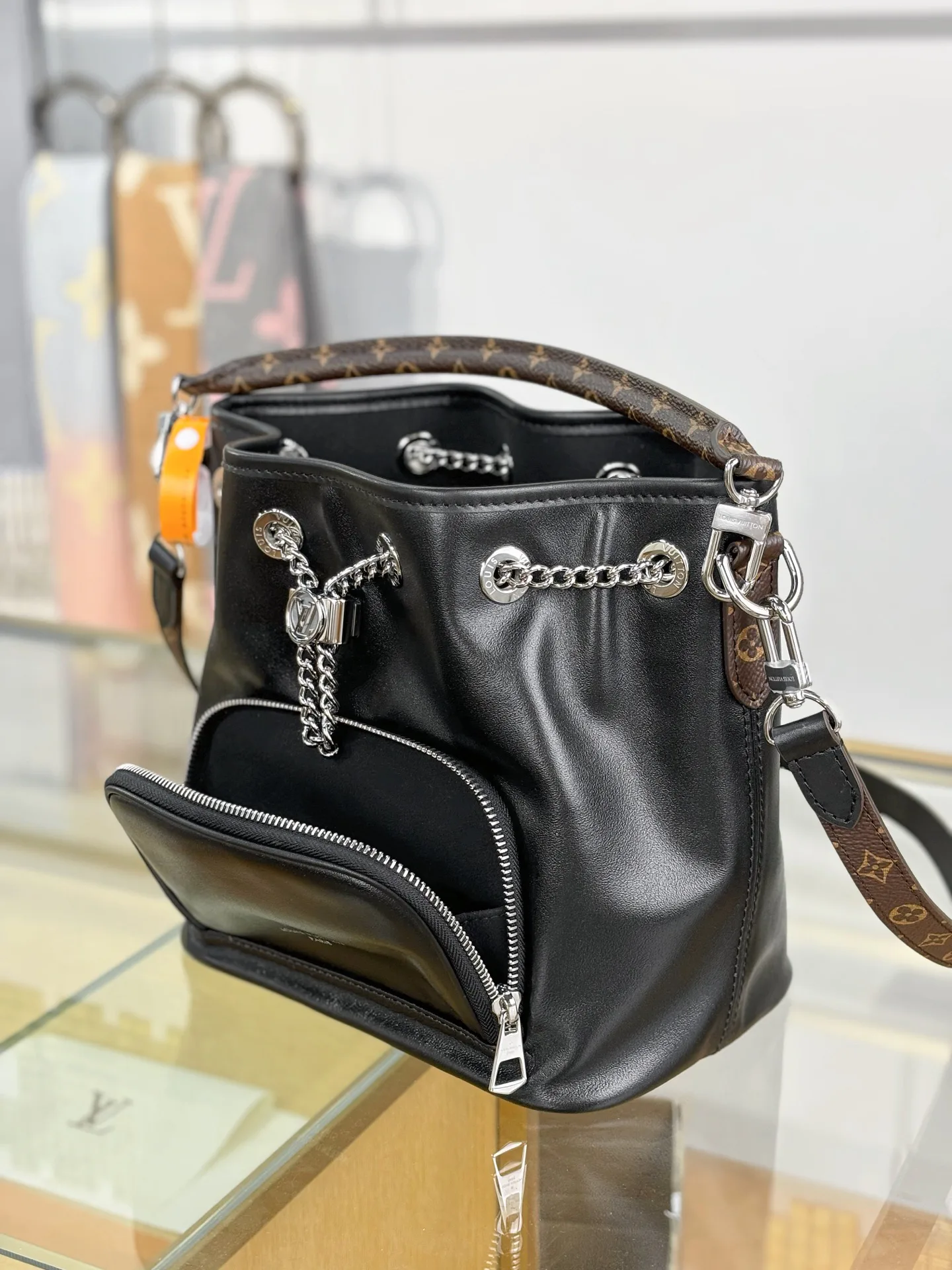 Women's Classic Handbags LOUIS VUITTON 17979835