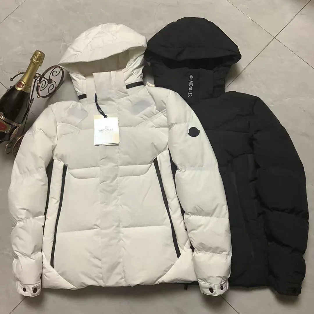 Women's Jackets And Down Jackets MONCLER 18111470