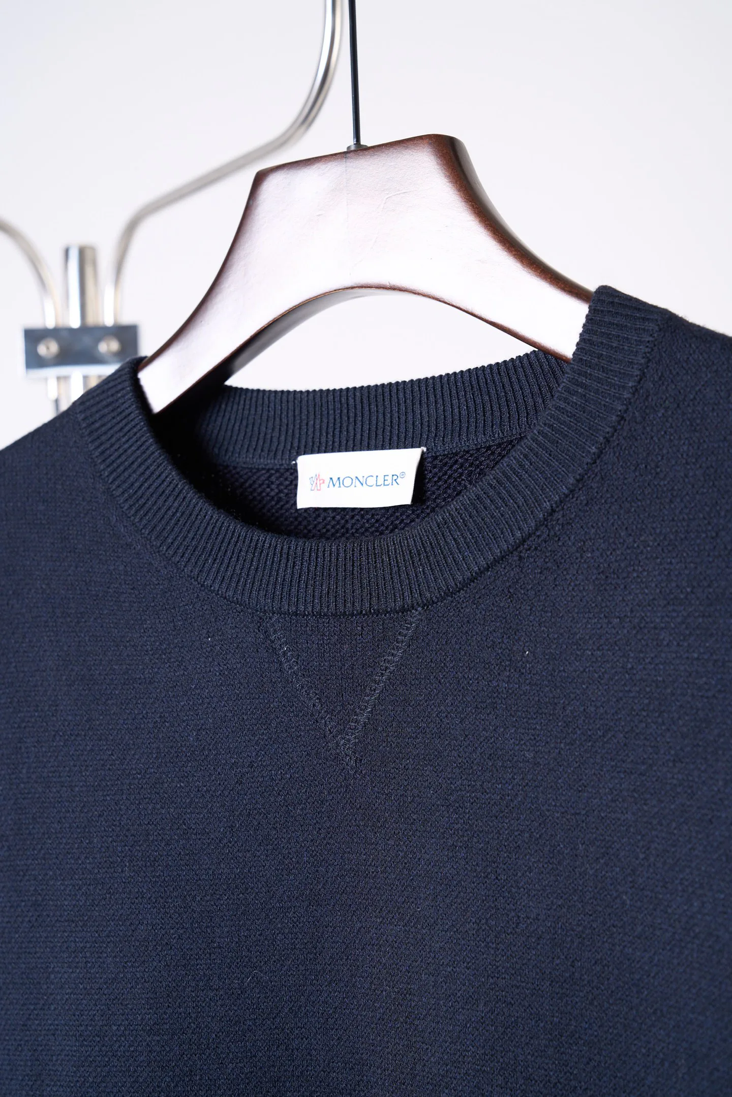Men's Jumpers And Sweaters MONCLER 18178907