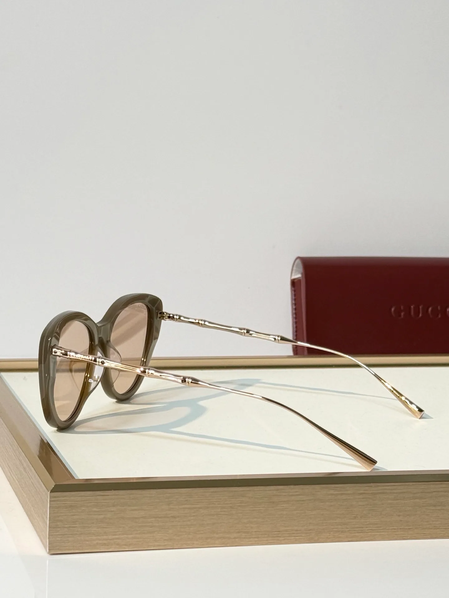 Очки Gucci 18602846