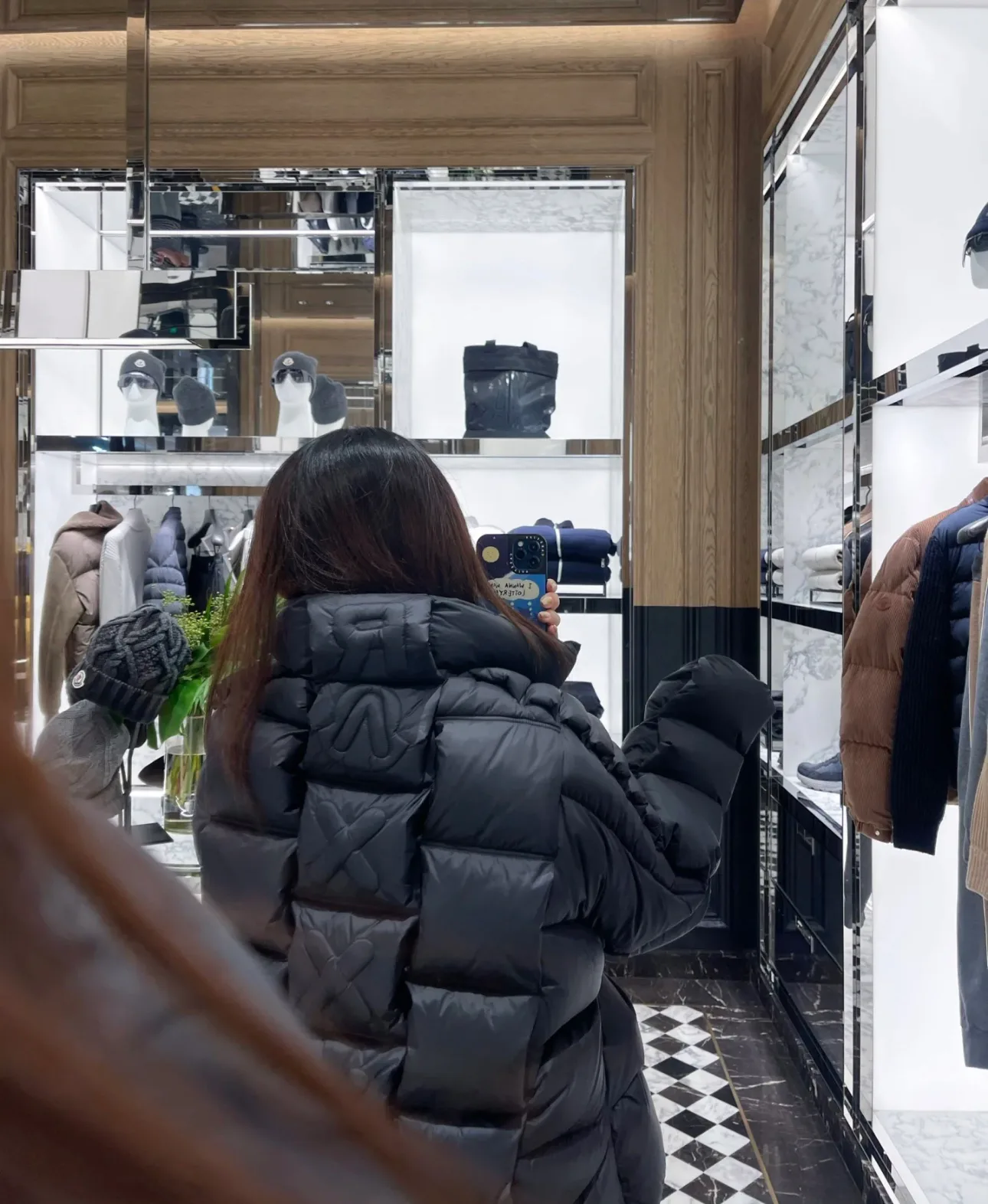 Women's Jackets And Down Jackets MONCLER 18130160