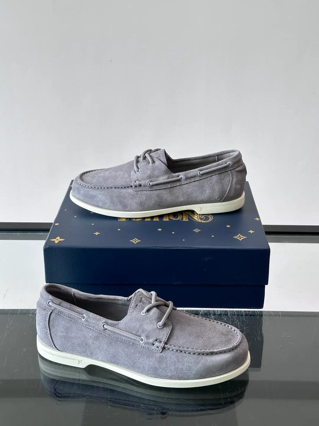 Men's Loafers And Dress Shoes LOUIS VUITTON 17941068