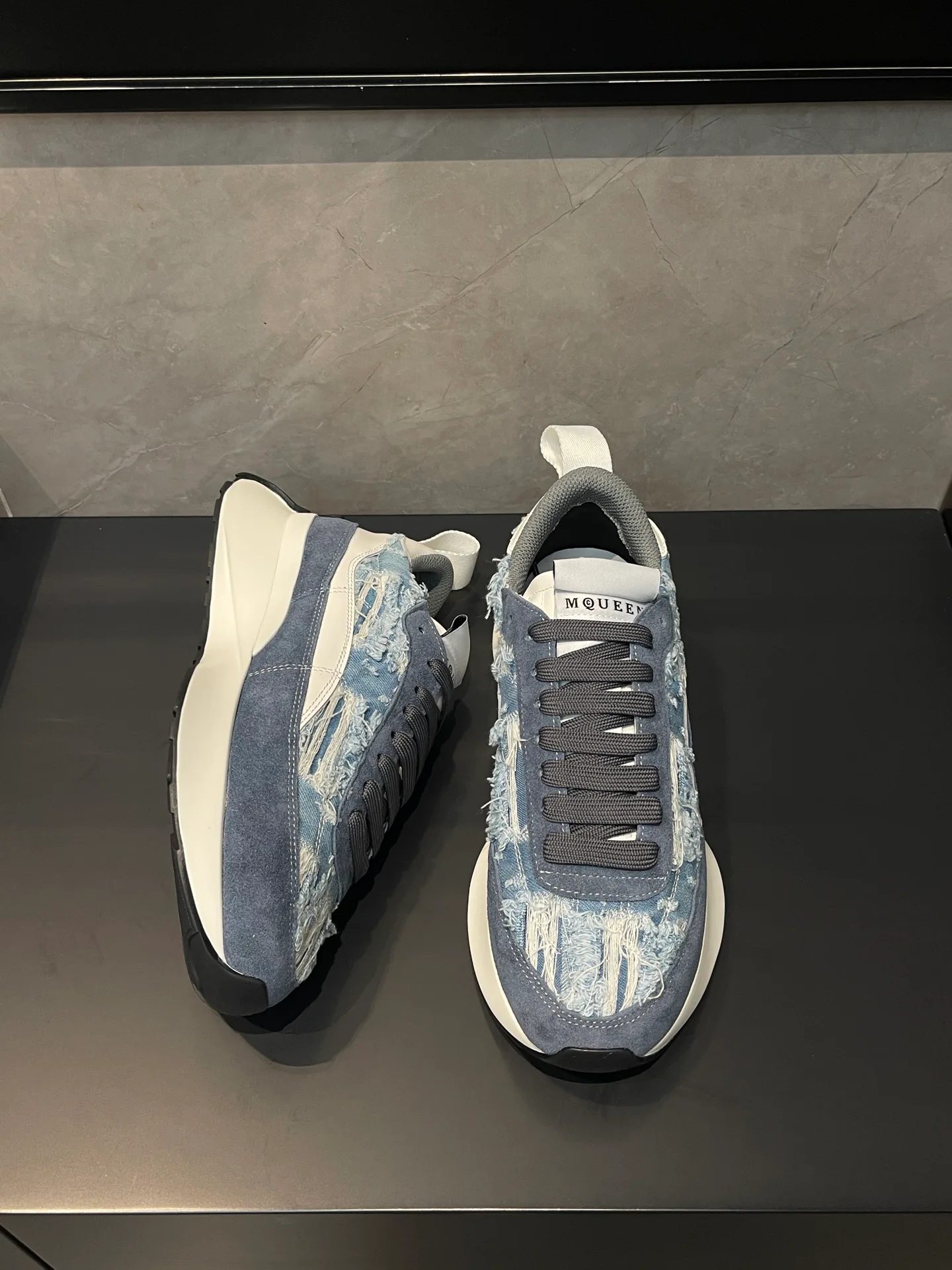 Women's Sneakers ALEXANDER MCQUEEN 18363931