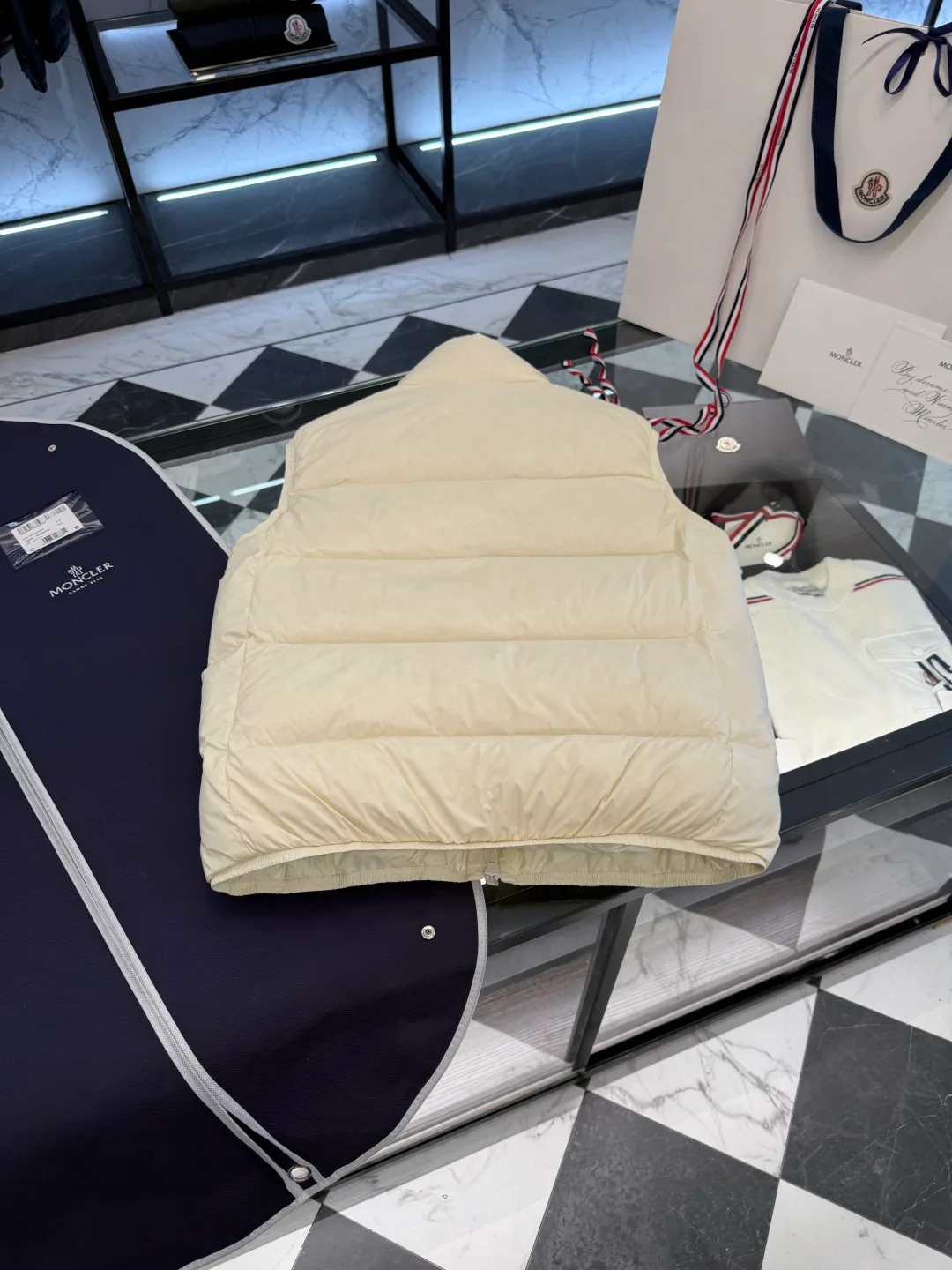Women's Vests MONCLER 18007566