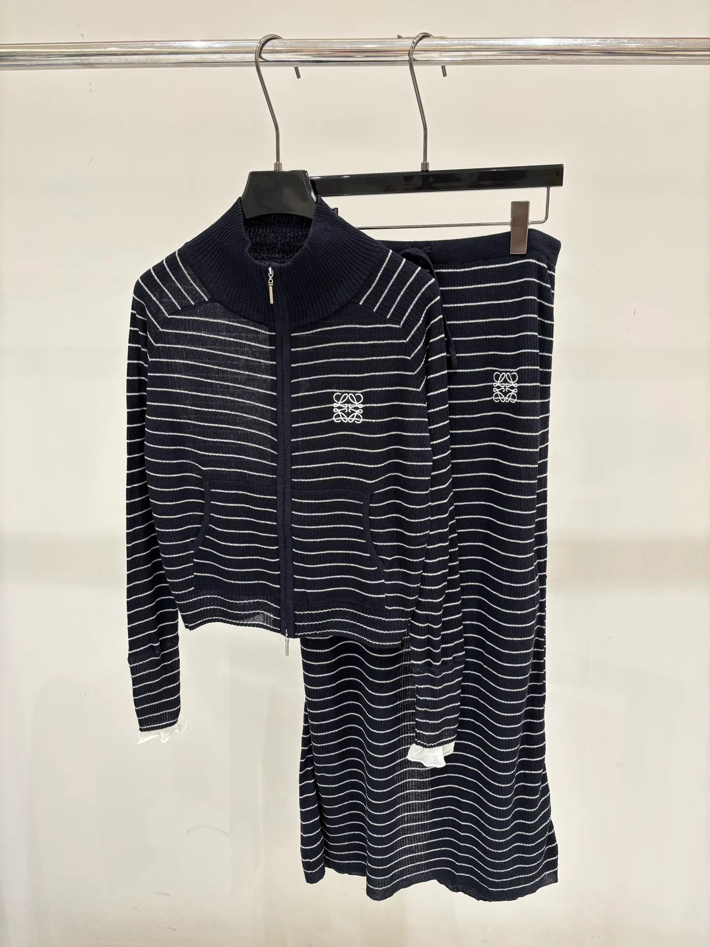 Women's Jumpers And Sweaters LOEWE 17603877