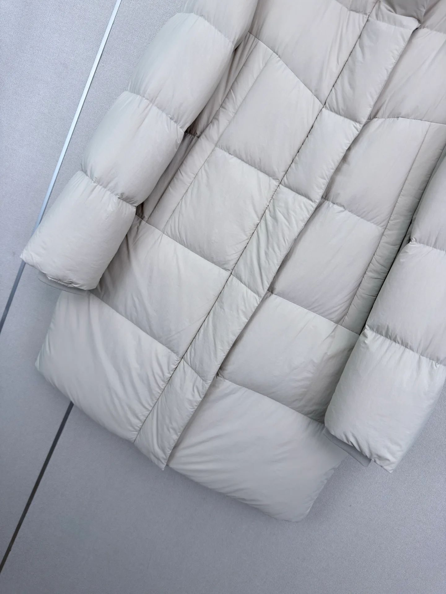 Women's Jackets And Down Jackets LOEWE 18108392