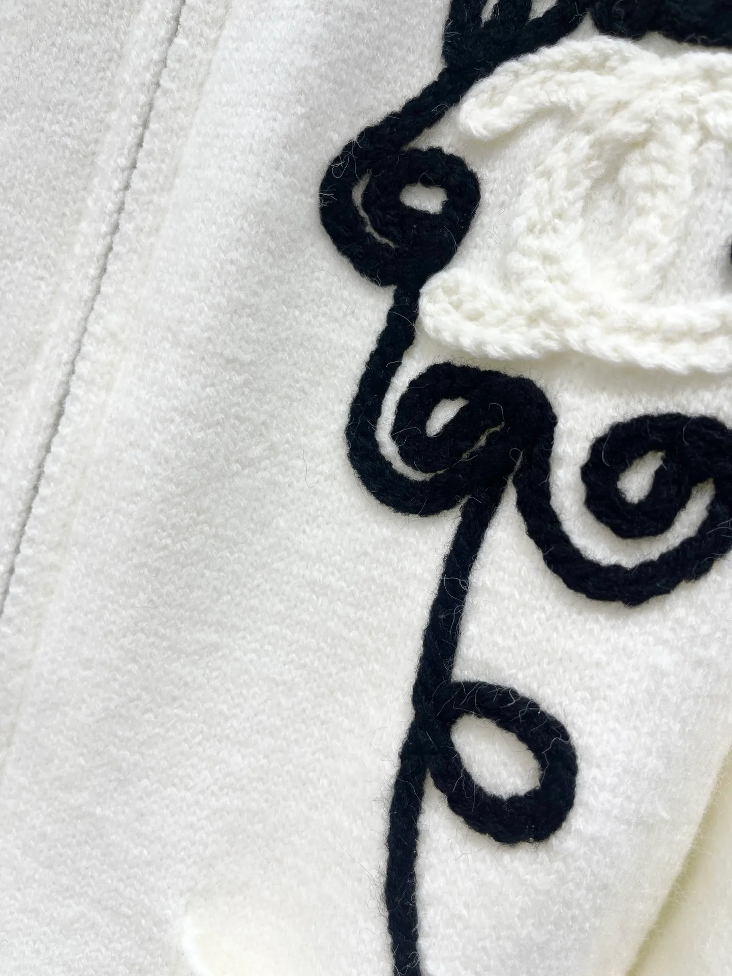 Women's Jumpers And Sweaters CHANEL 18137921
