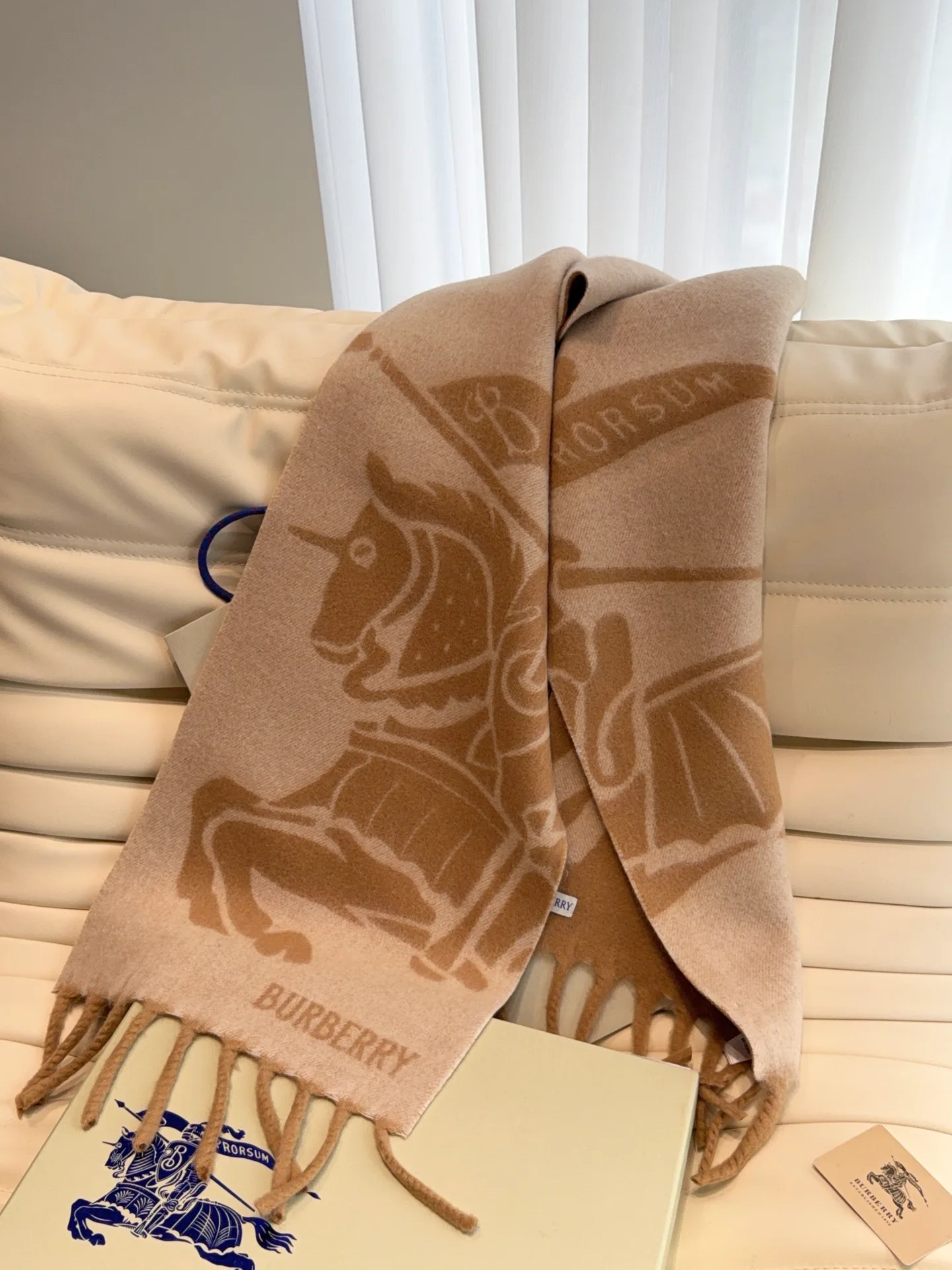 Scarves BURBERRY 18287321