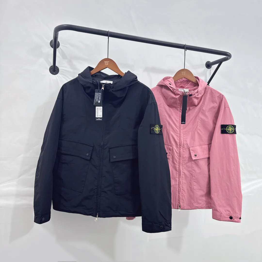Women's Jackets And Down Jackets STONE ISLAND 18002242
