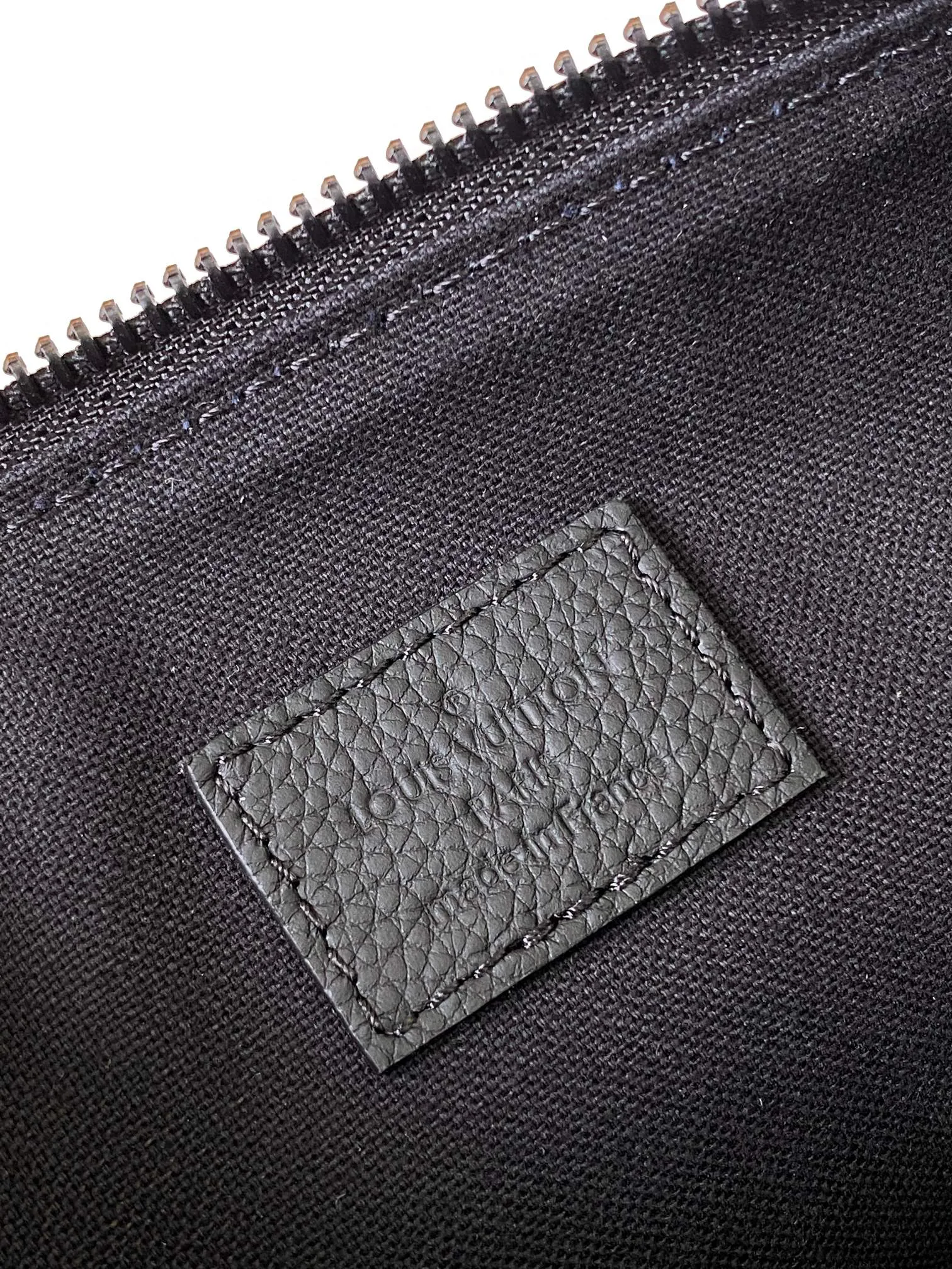 Women's Clutches LOUIS VUITTON 17943395