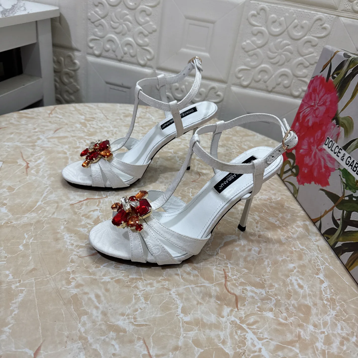 Women's Open-Toe Sandals DOLCE & GABBANA 17349792