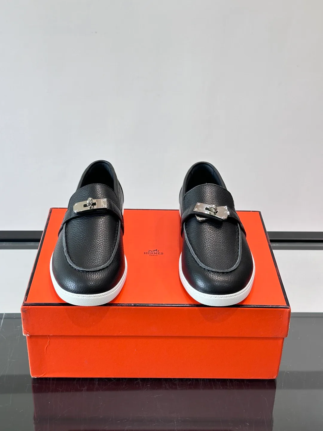 Men's Loafers And Dress Shoes HERMES 17904320