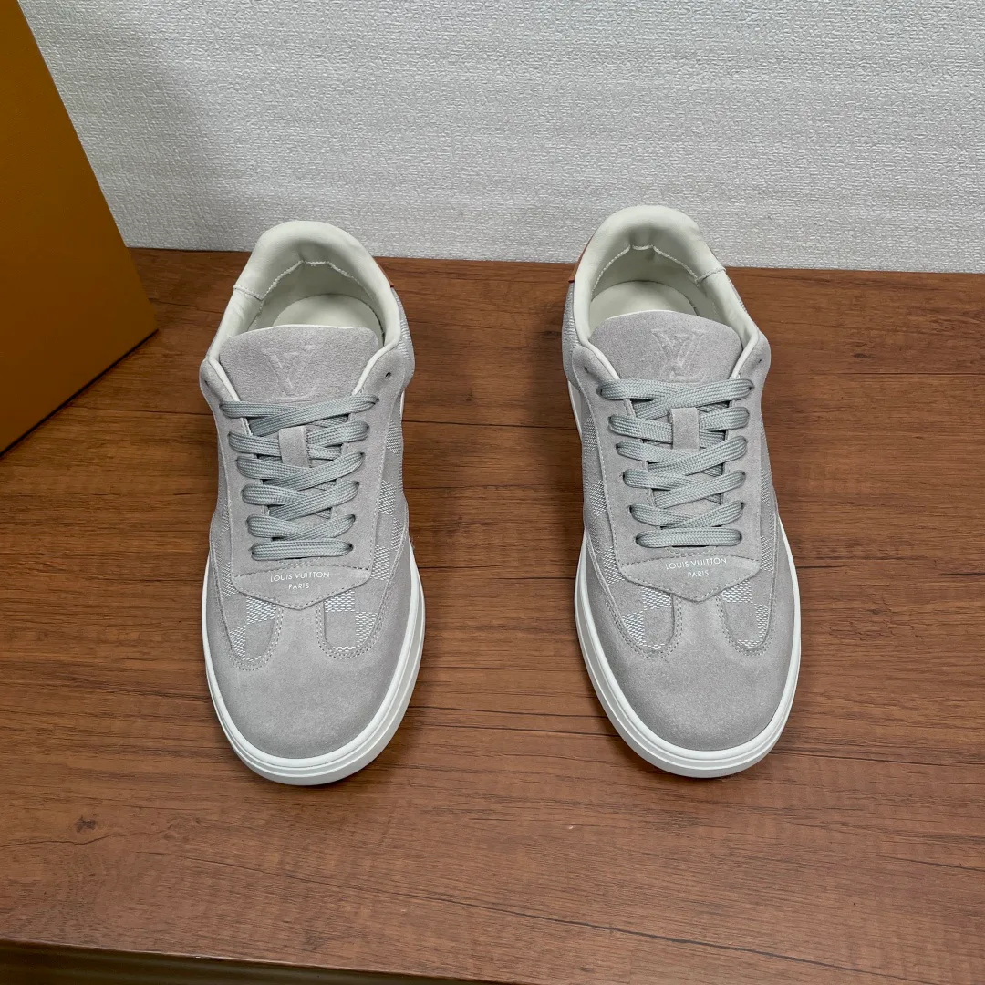 Men's Sneakers LOUIS VUITTON 17542522