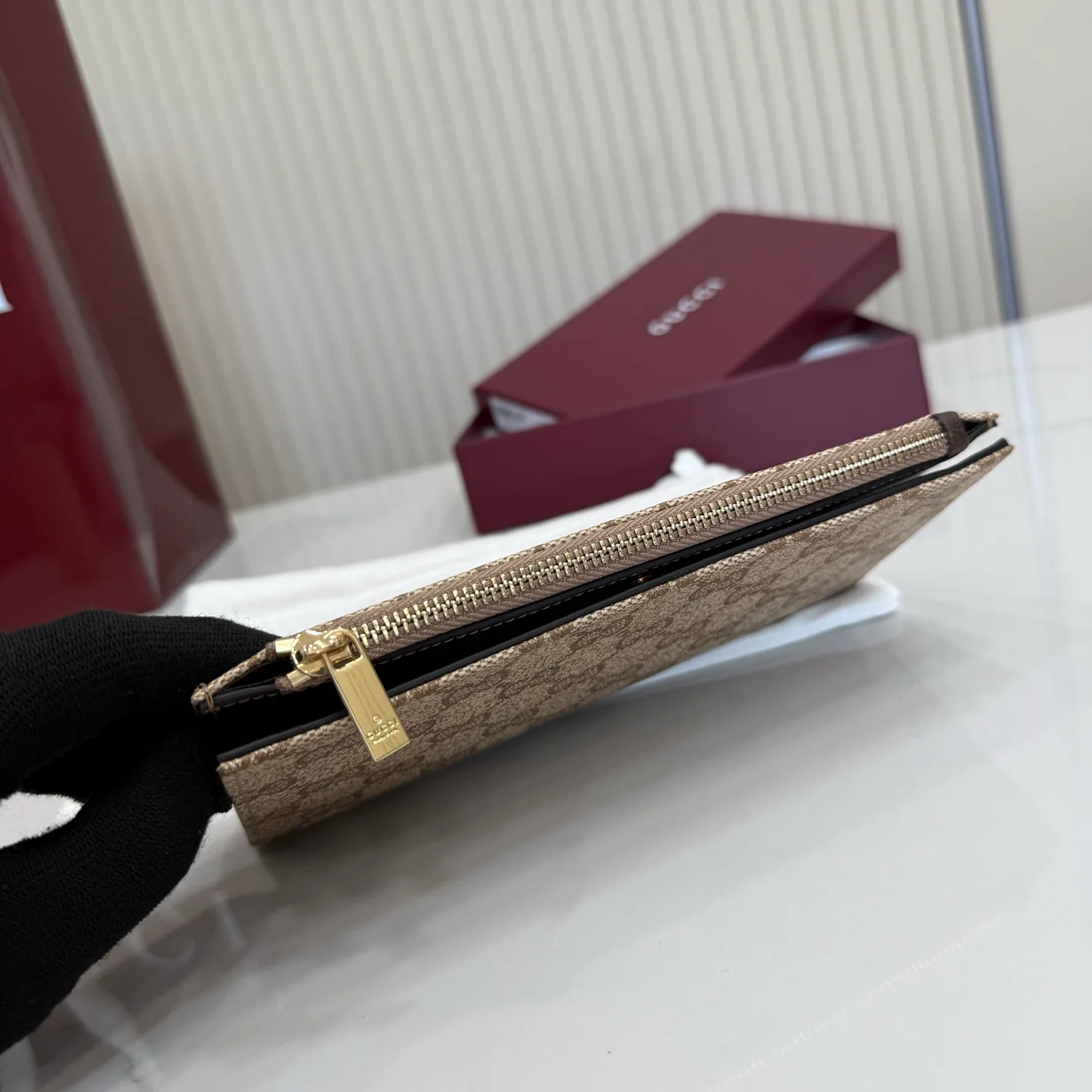 Women's Clutches GUCCI 17948300