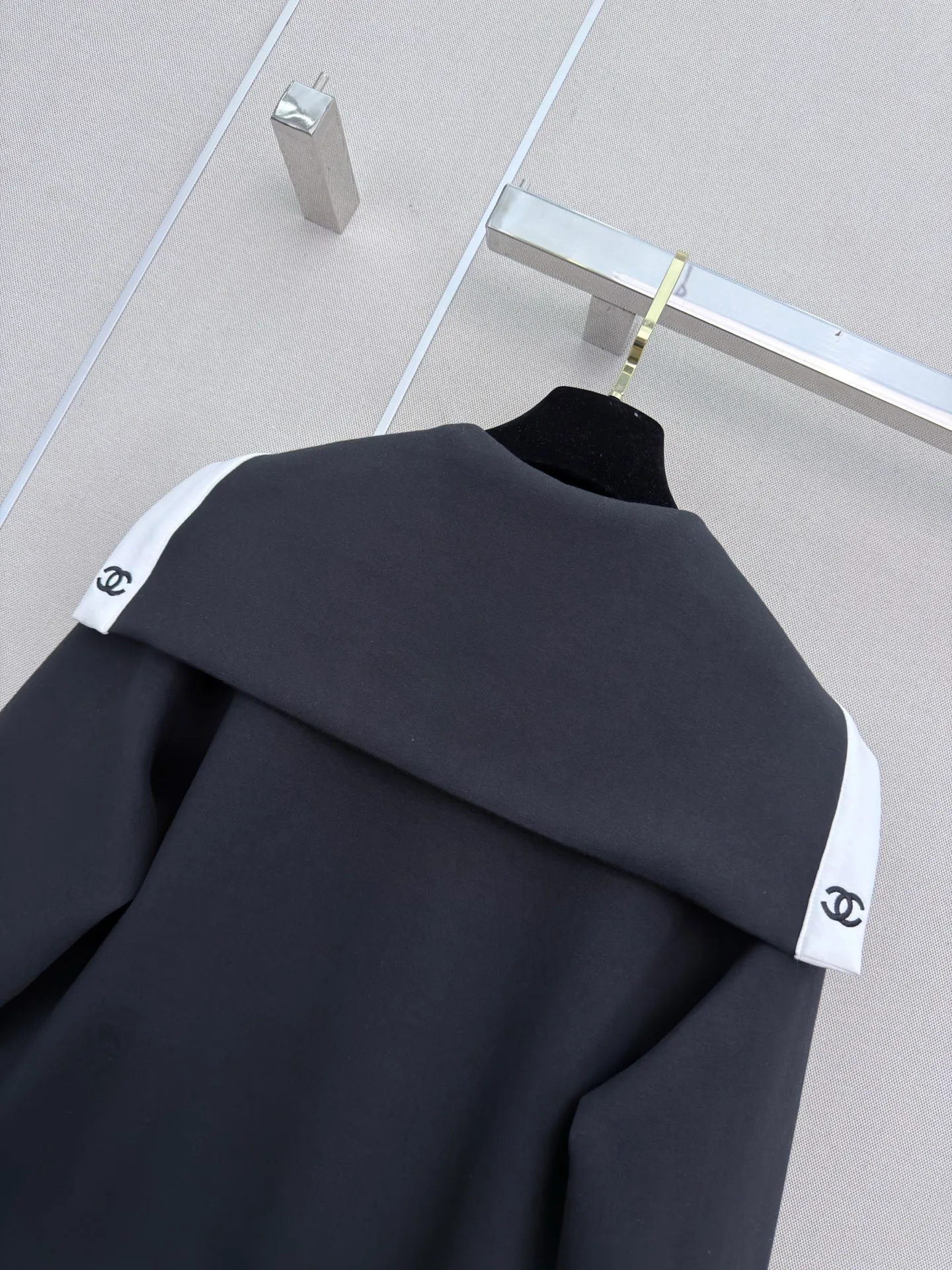 Women's Jumpers And Sweaters CHANEL 18108048