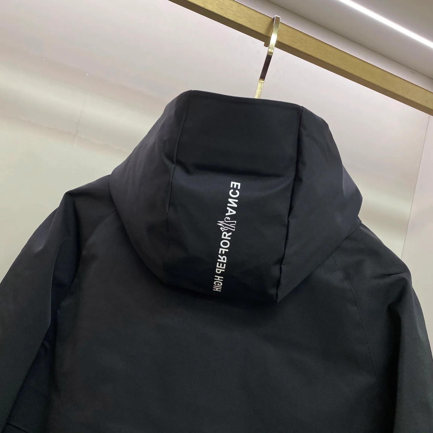 Men's Jackets And Down Jackets MONCLER 18029245
