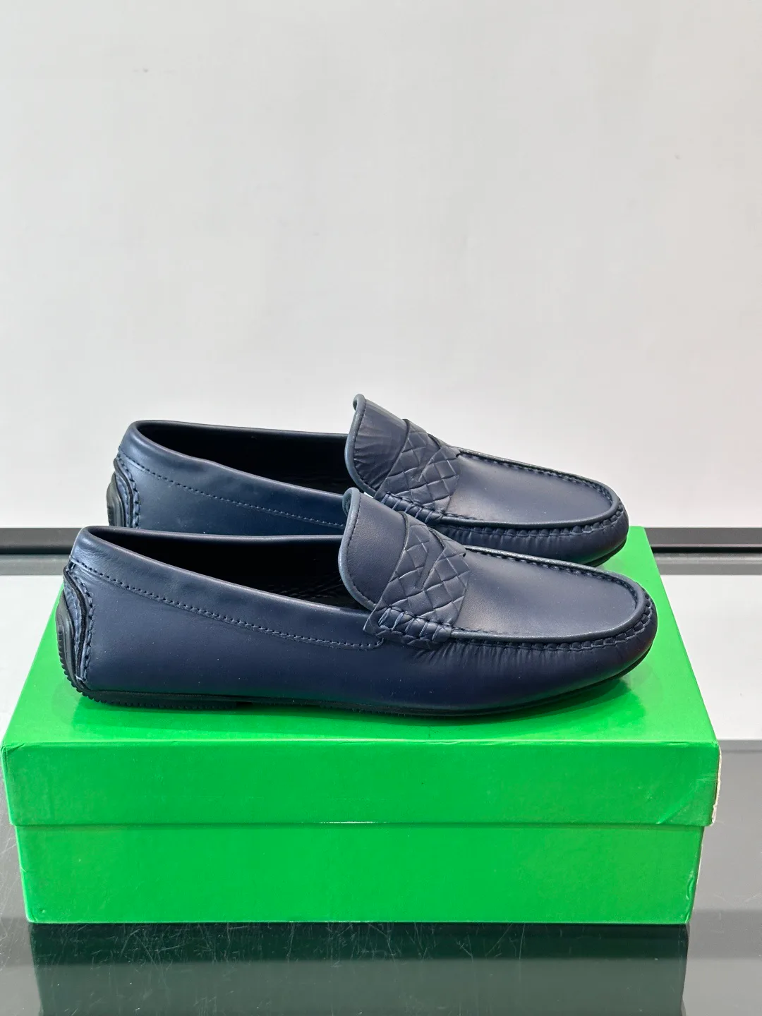 Men's Loafers And Dress Shoes BOTTEGA VENETA 18102747