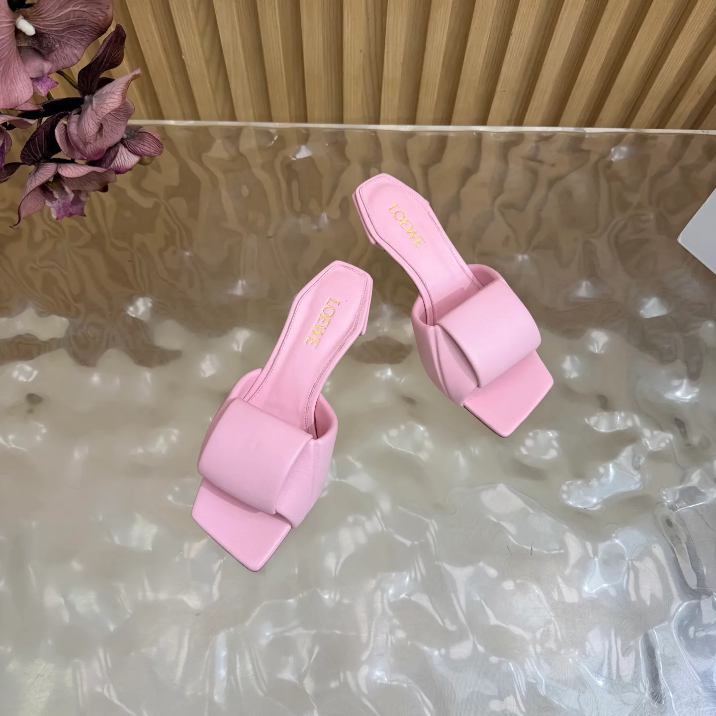 Women's Mules And Clogs LOEWE 18062401