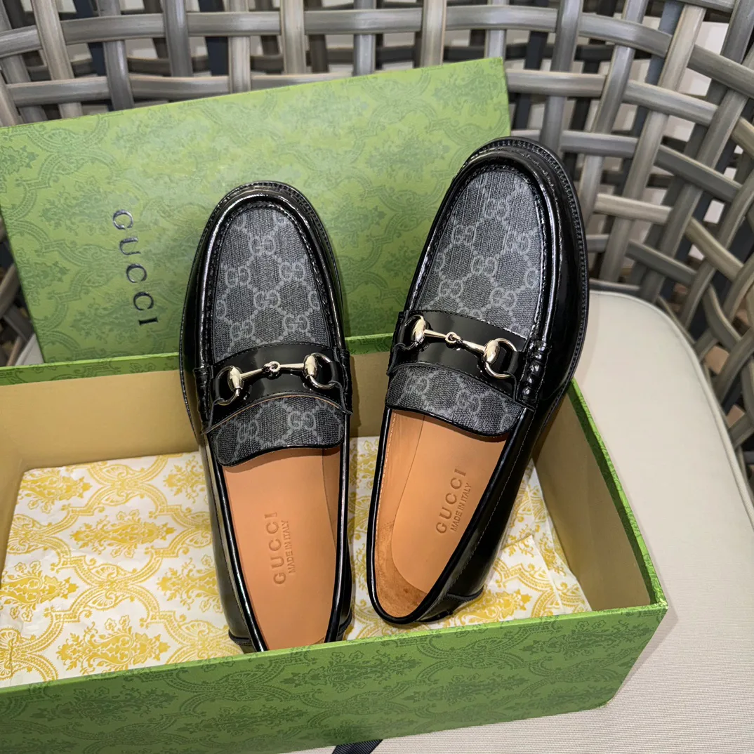 Men's Loafers And Dress Shoes GUCCI 17576635
