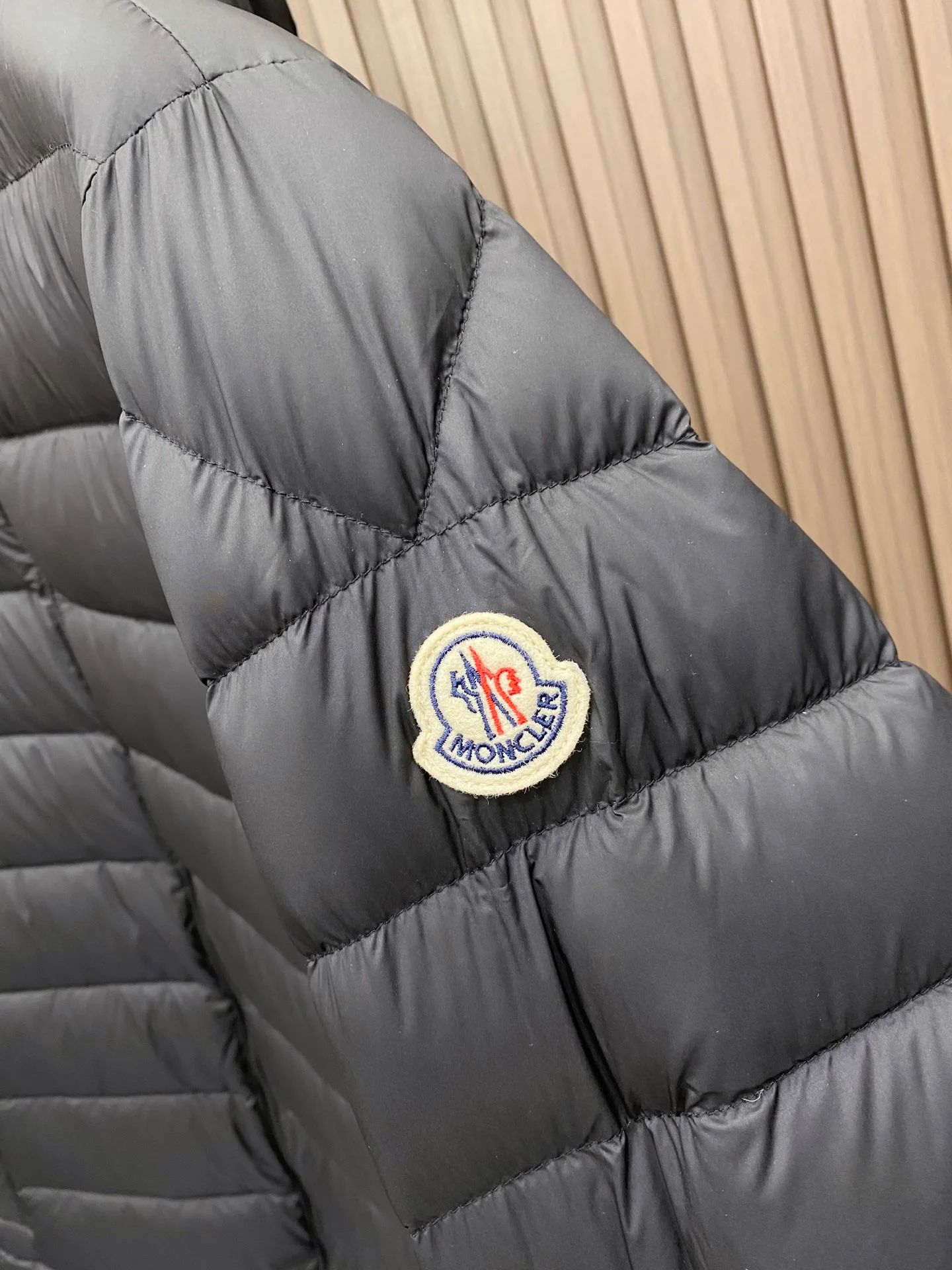 Куртки И Пуховики Мужские Moncler 18596390