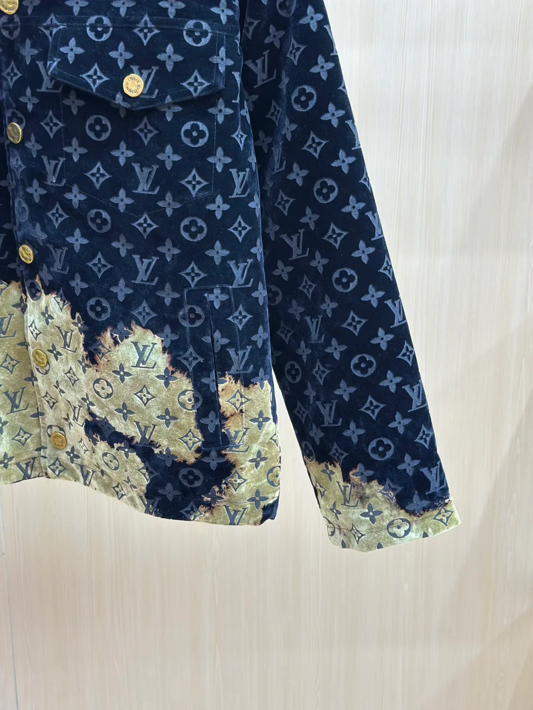Куртки И Пуховики Мужские Louis Vuitton 18599307