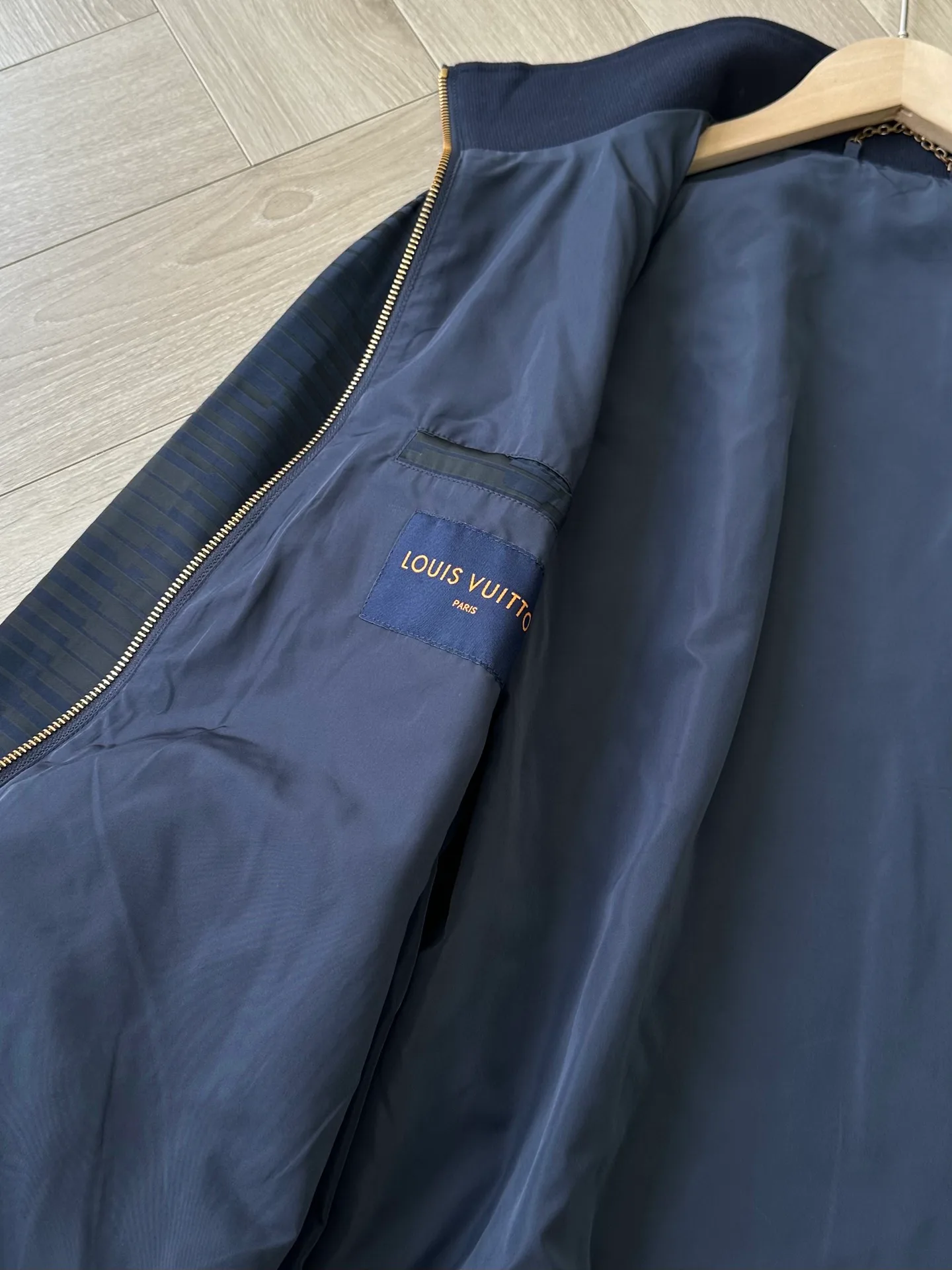 Куртки И Пуховики Мужские Louis Vuitton 18669280