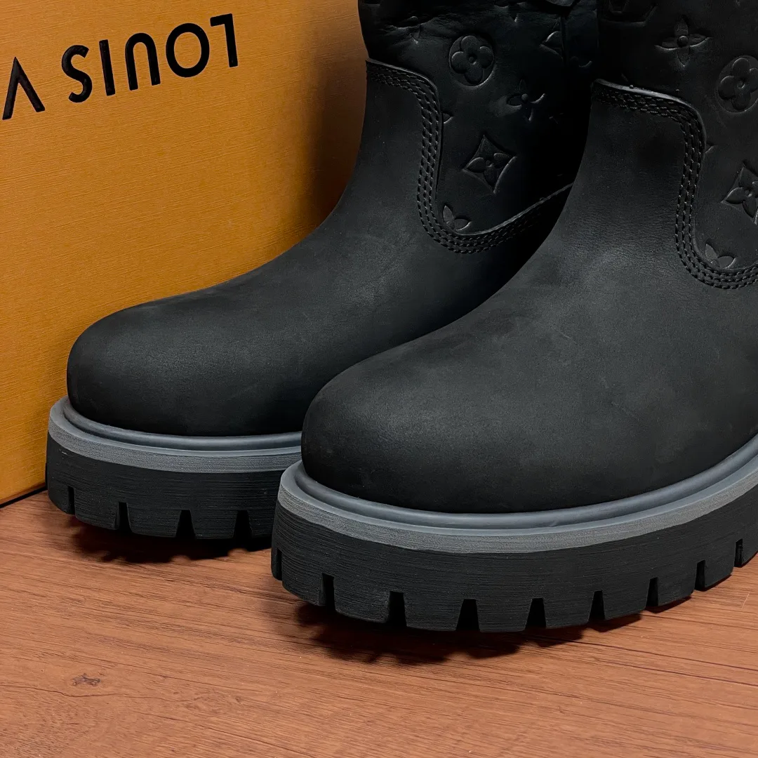 Men's Ankle Boots LOUIS VUITTON 17934634