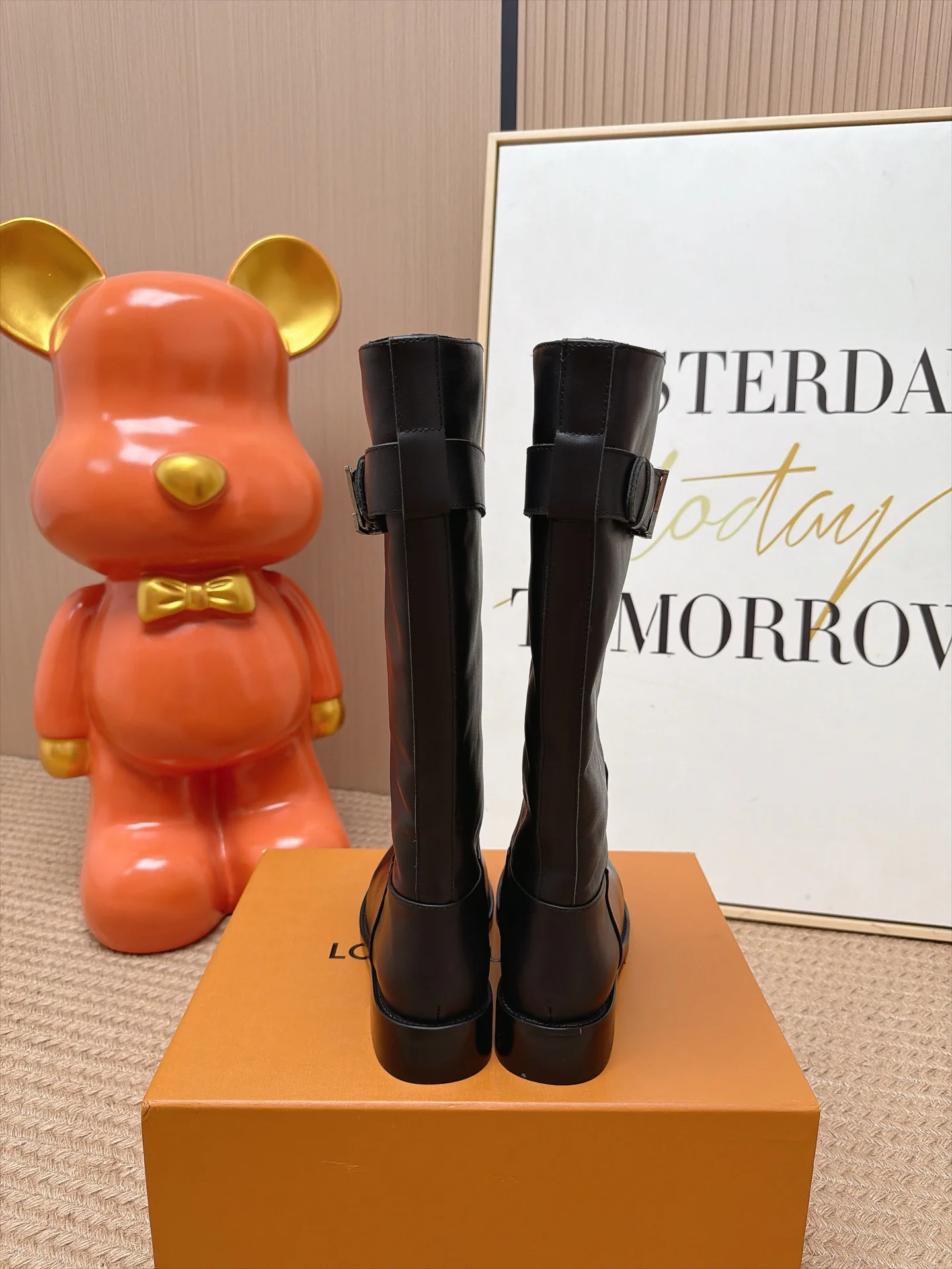 Women's Boots LOUIS VUITTON 18006606