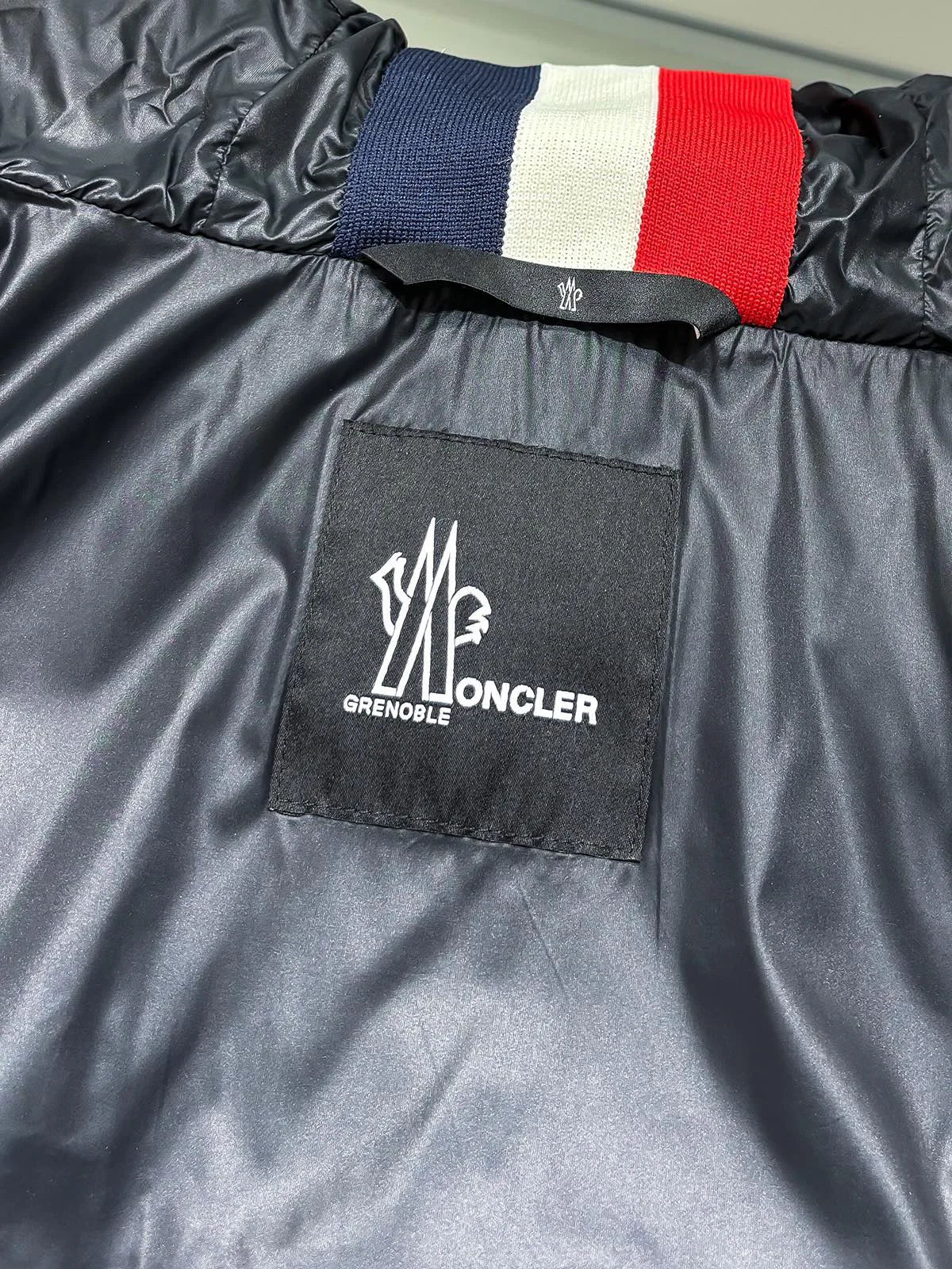 Men's Jackets And Down Jackets MONCLER 18295894