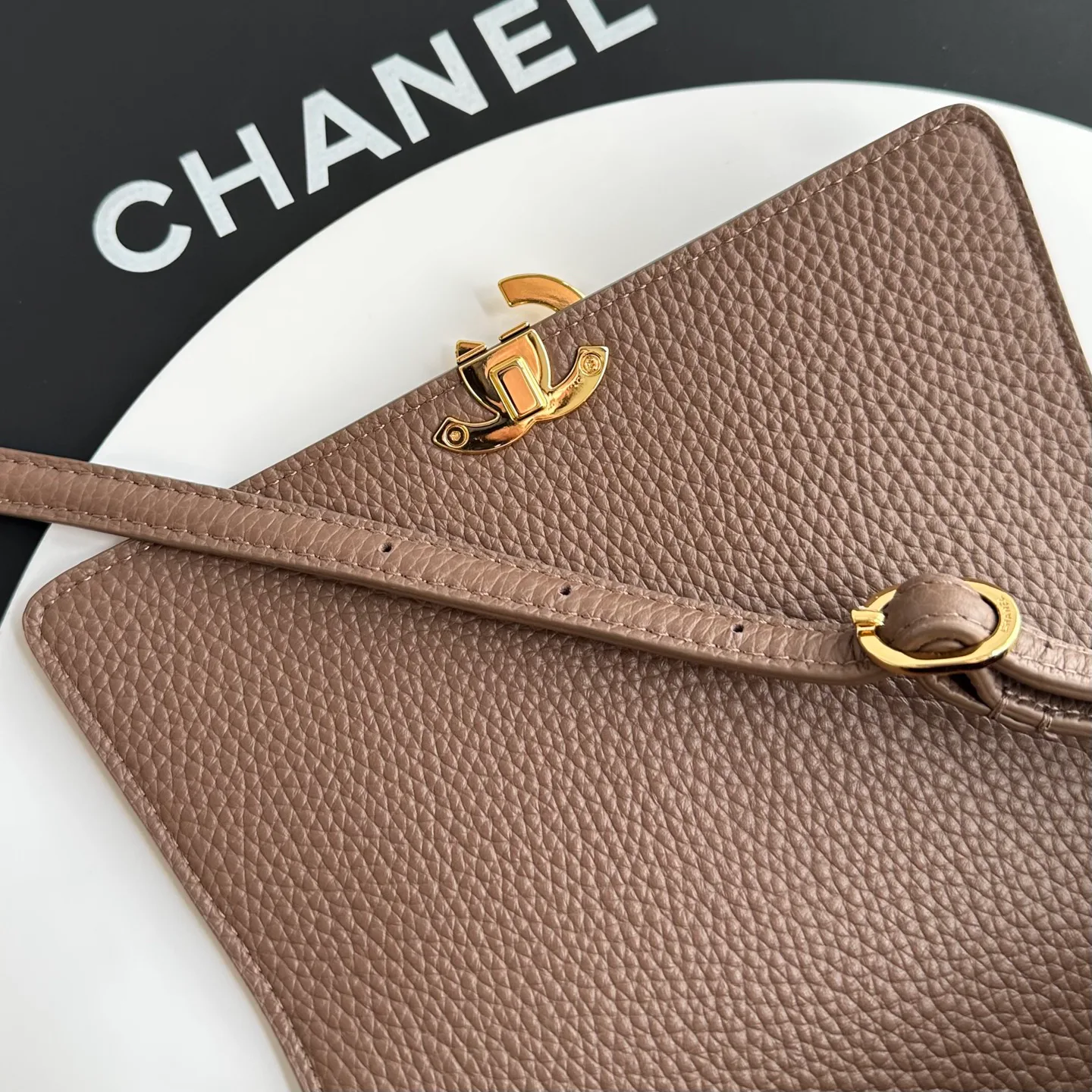 Women's Classic Handbags CHANEL 18058442