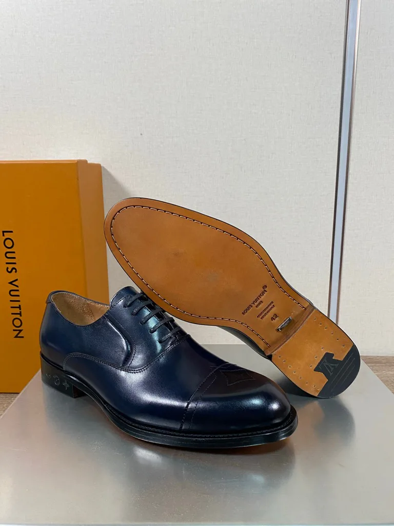 Men's Loafers And Dress Shoes LOUIS VUITTON 18193974