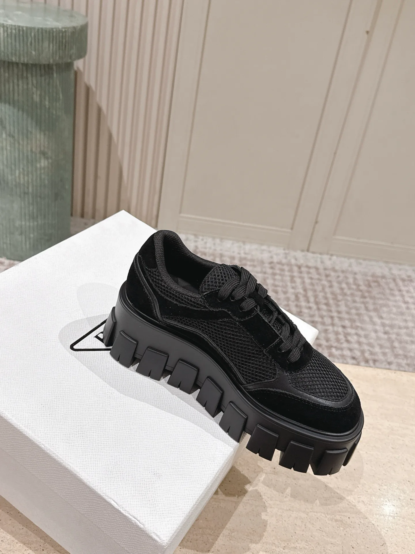 Women's Sneakers PRADA 18142659