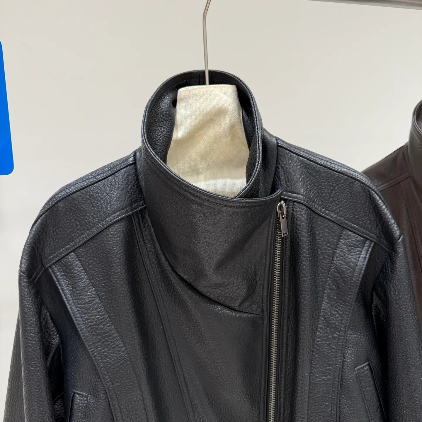 Women's Leather Jackets And Sheepskin Coats SAINT LAURENT 18115005