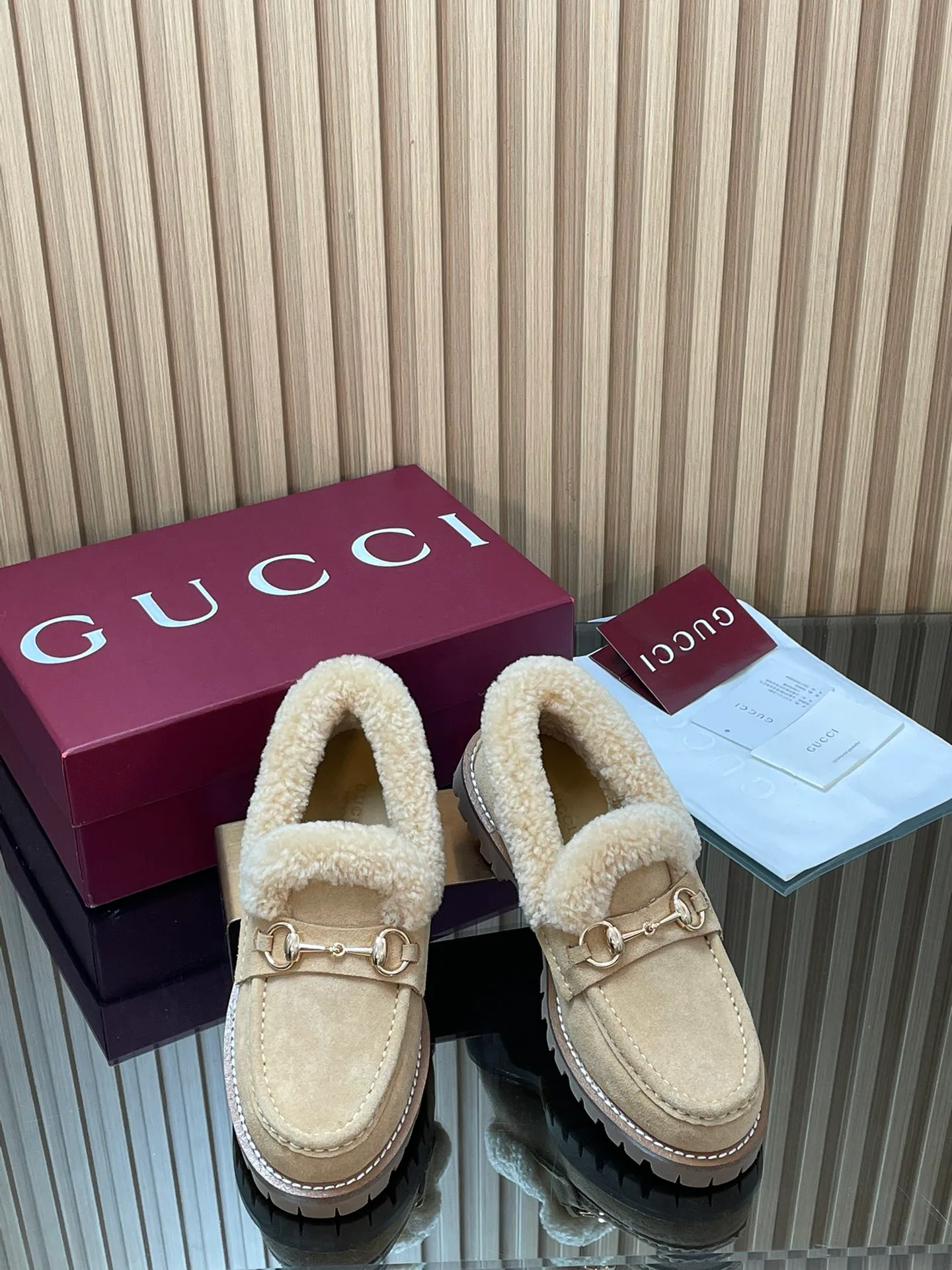 Women's Loafers And Moccasins GUCCI 18187063
