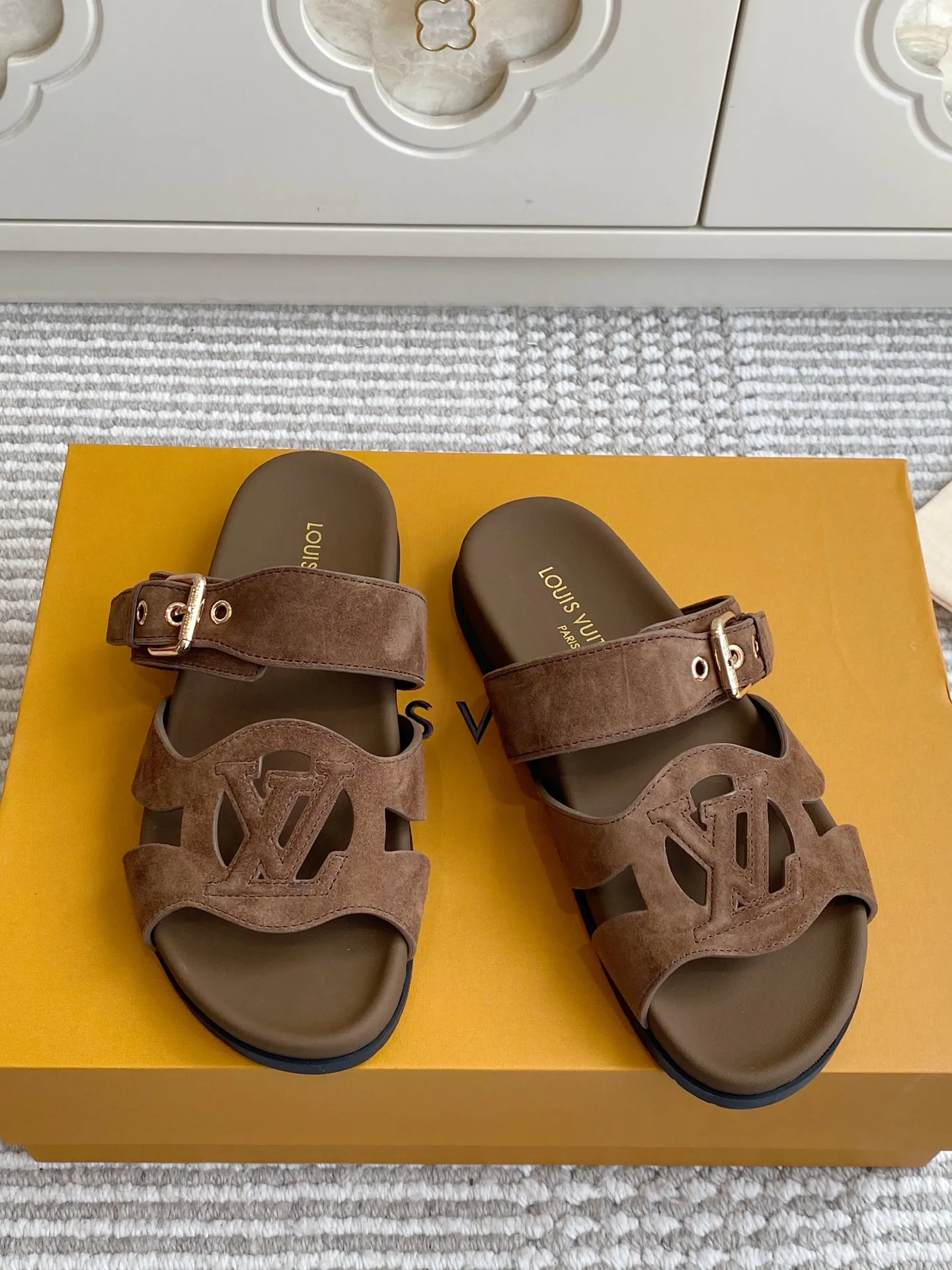 Women's Flip-Flops LOUIS VUITTON 17572153