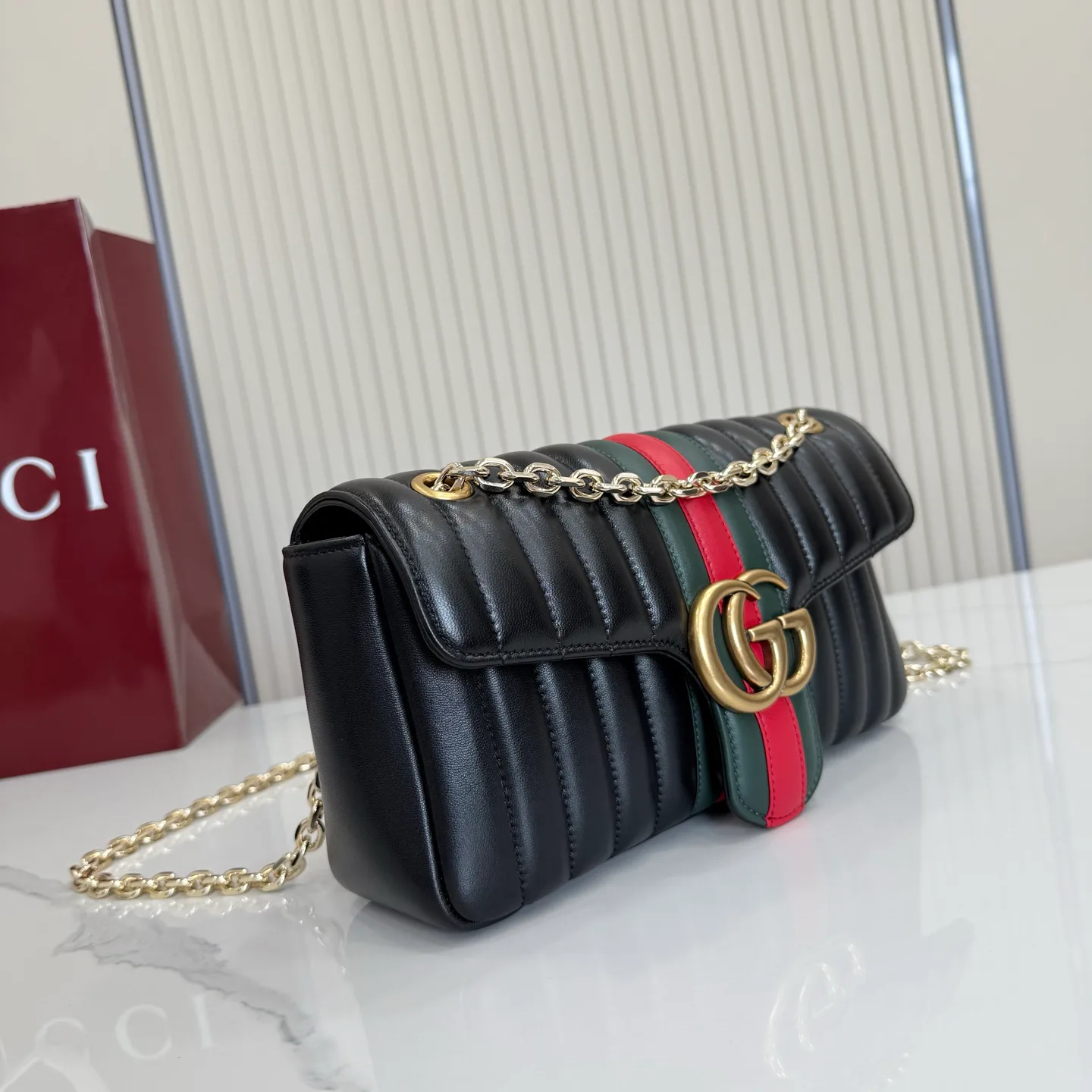 Women's Classic Handbags GUCCI 17947724