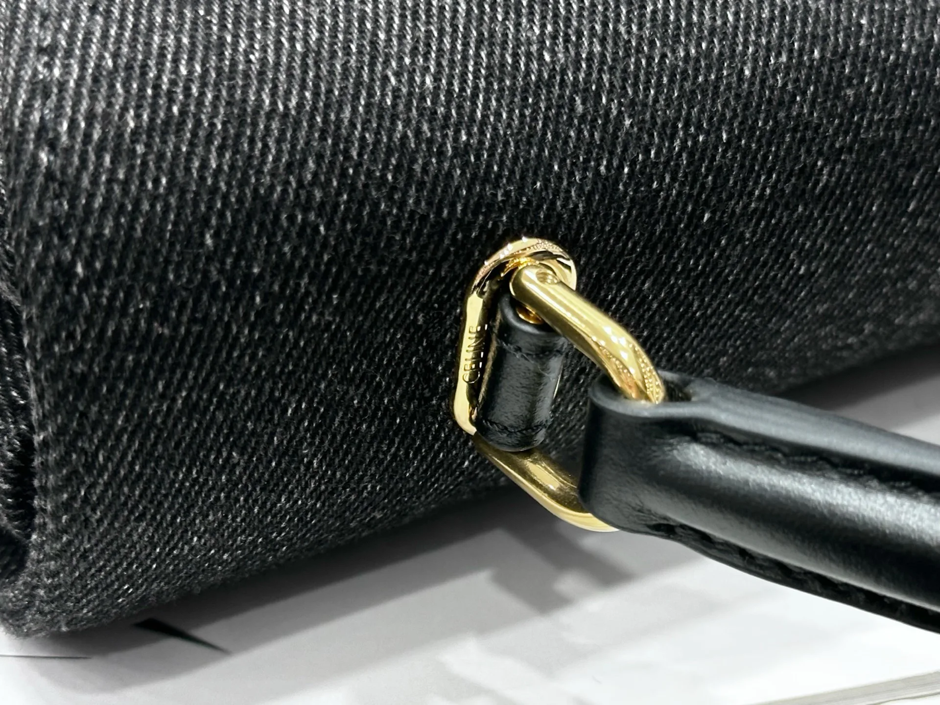 Women's Classic Handbags CELINE 17802985