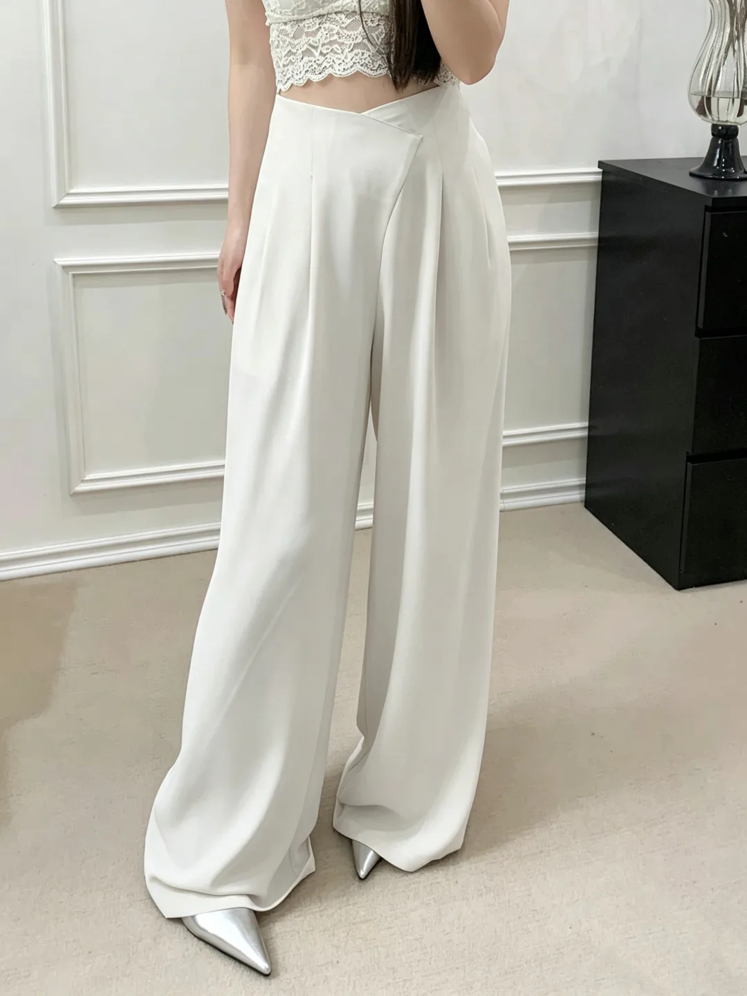Women's Trousers SAINT LAURENT 17451522