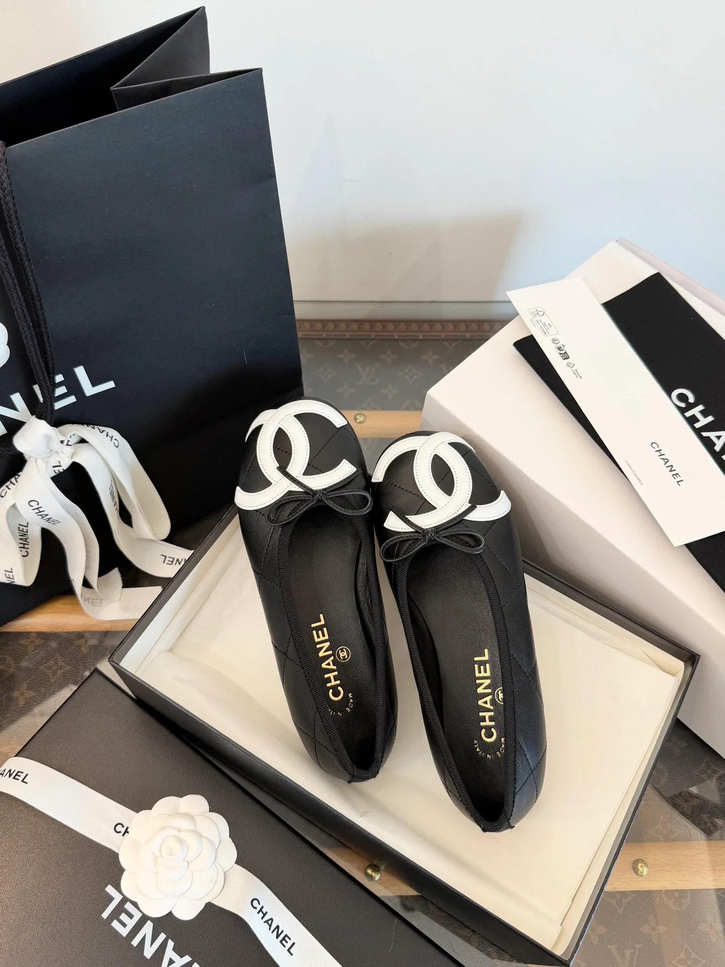 Women's Ballet Flats CHANEL 18133236