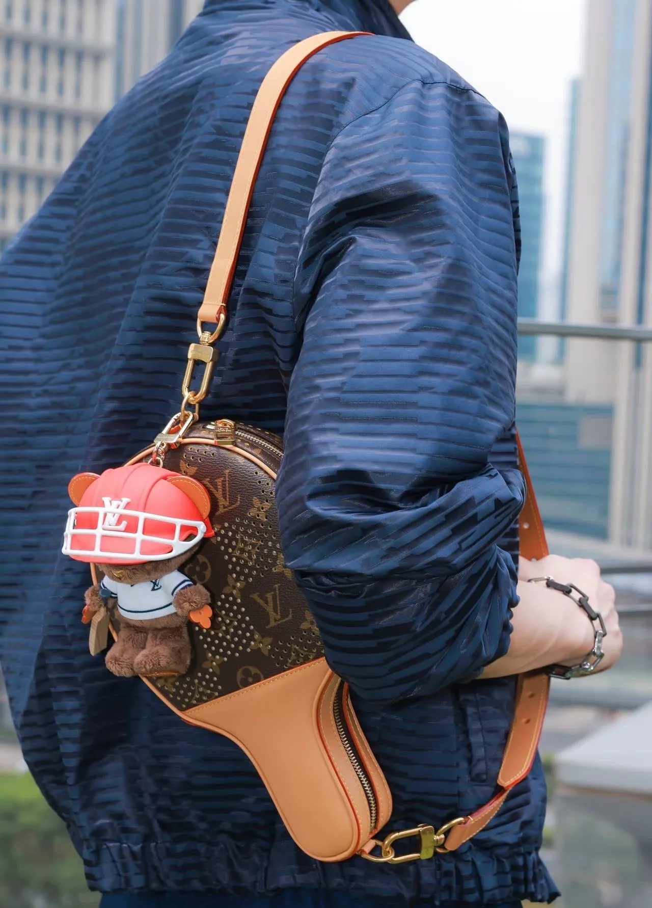 Куртки И Пуховики Мужские Louis Vuitton 18669277
