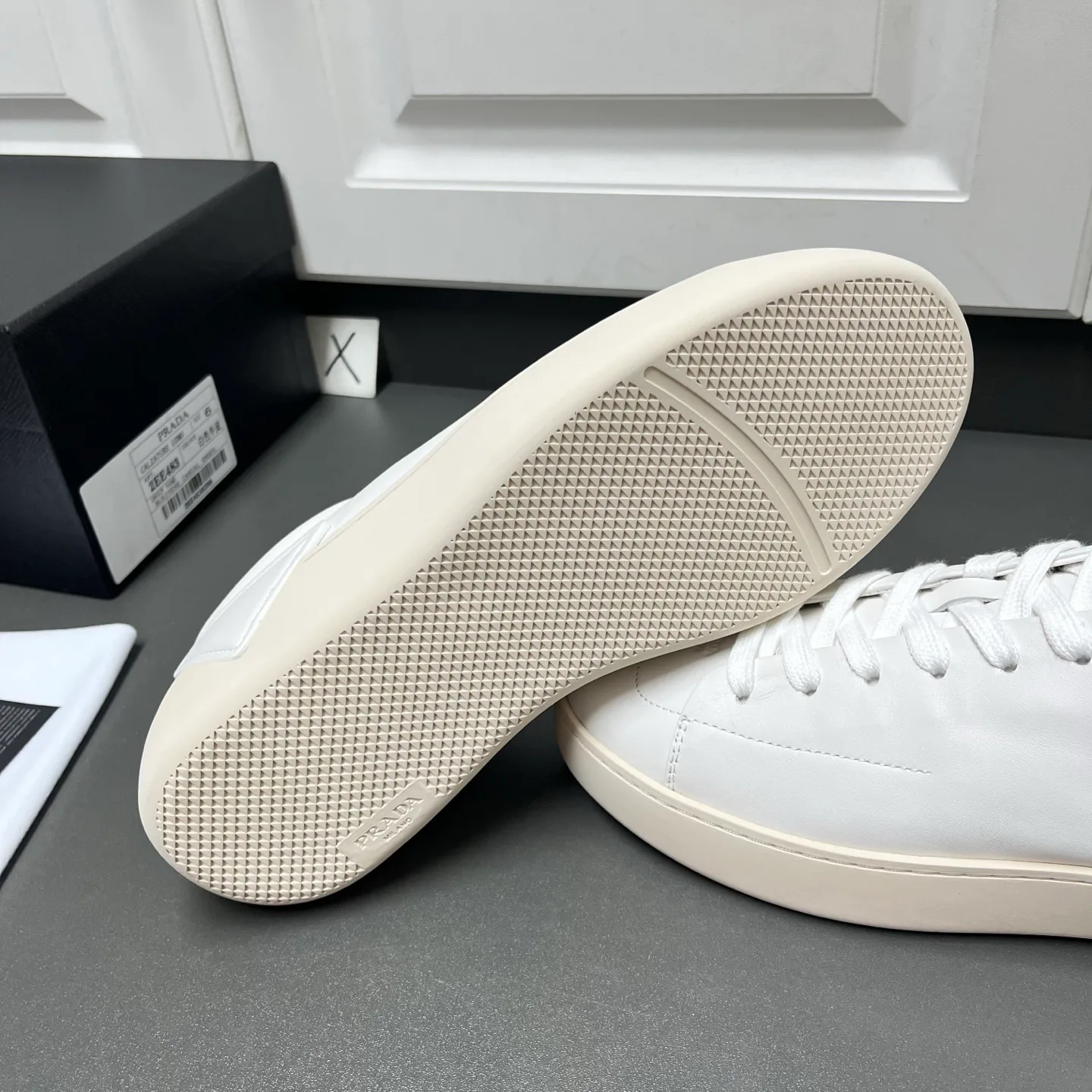 Men's Sneakers PRADA 16940103