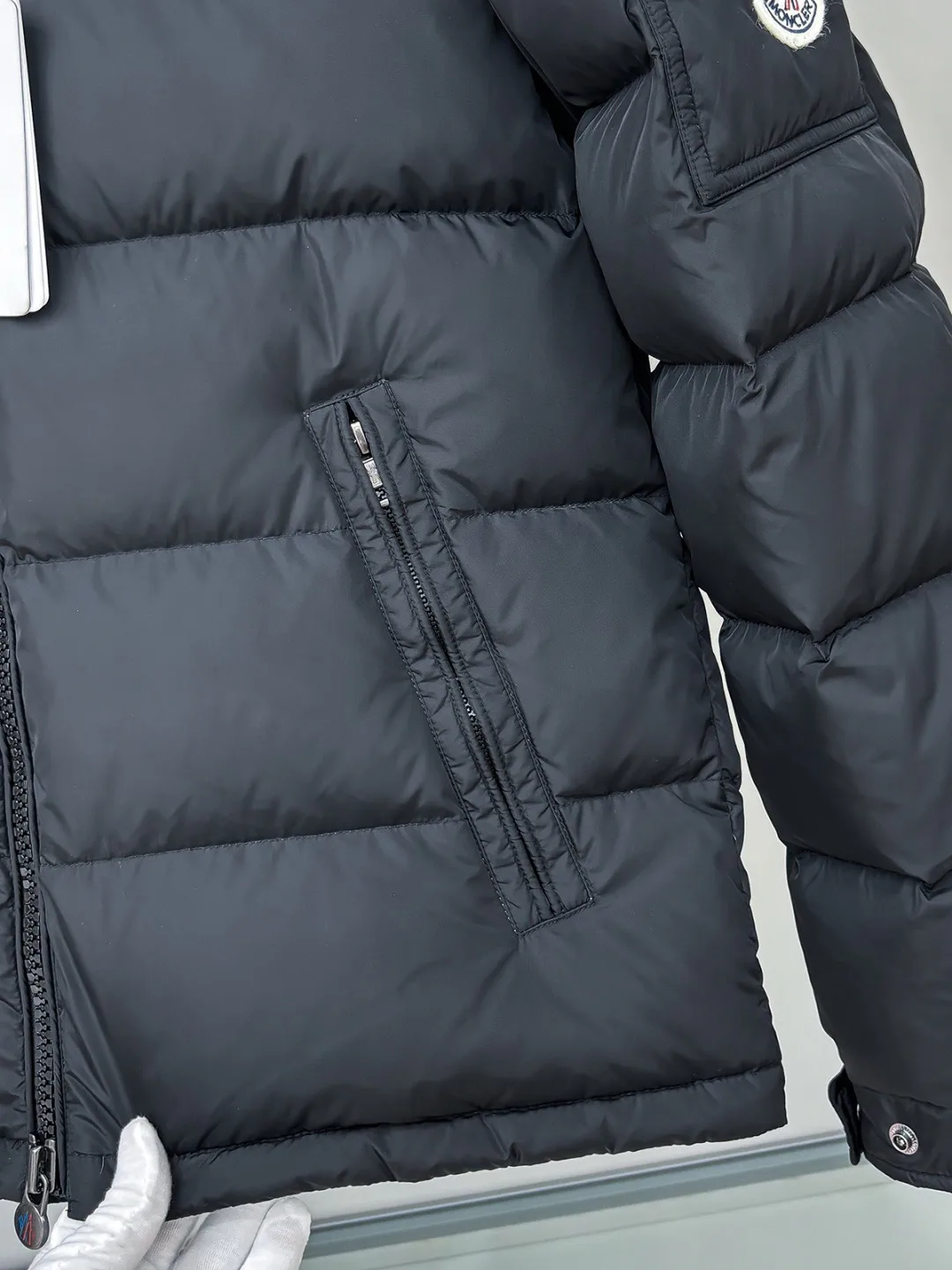 Куртки И Пуховики Мужские Moncler 18596630