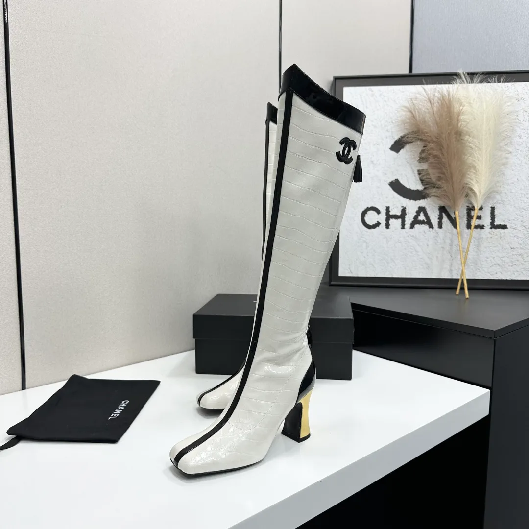 Women's Boots CHANEL 18366725
