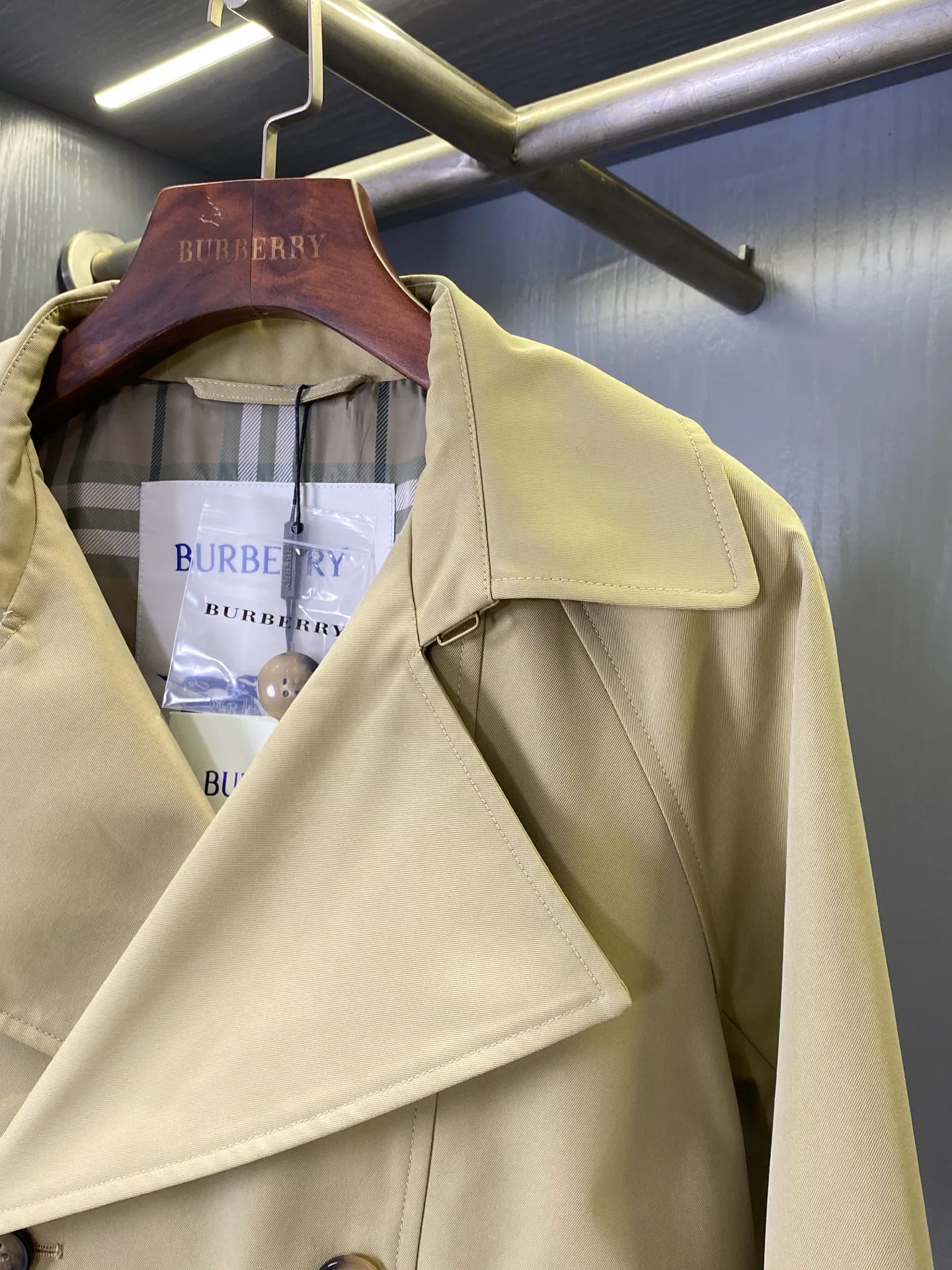 Women's Trench Coats BURBERRY 18016163