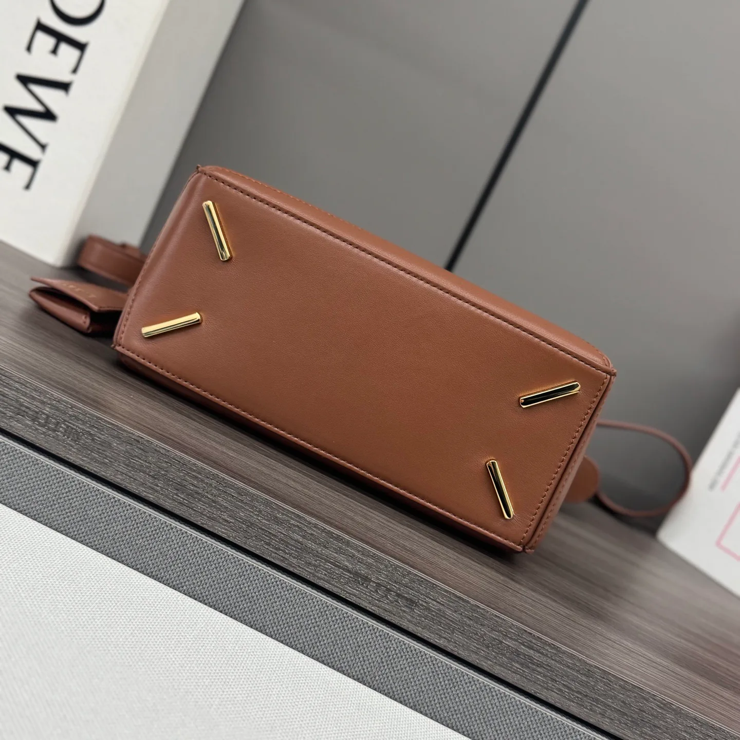 Women's Classic Handbags LOEWE 17270362