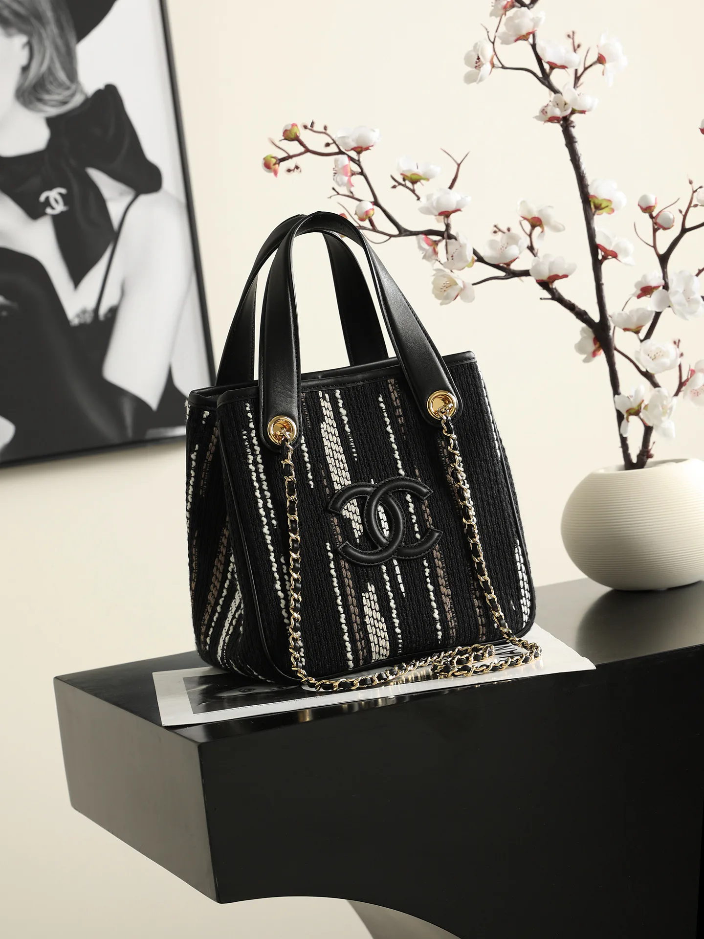Women's Classic Handbags CHANEL 17878616