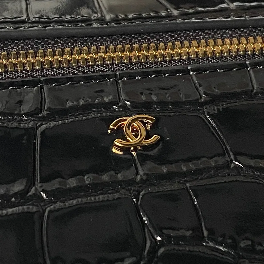 Women's Classic Handbags CHANEL 18005050